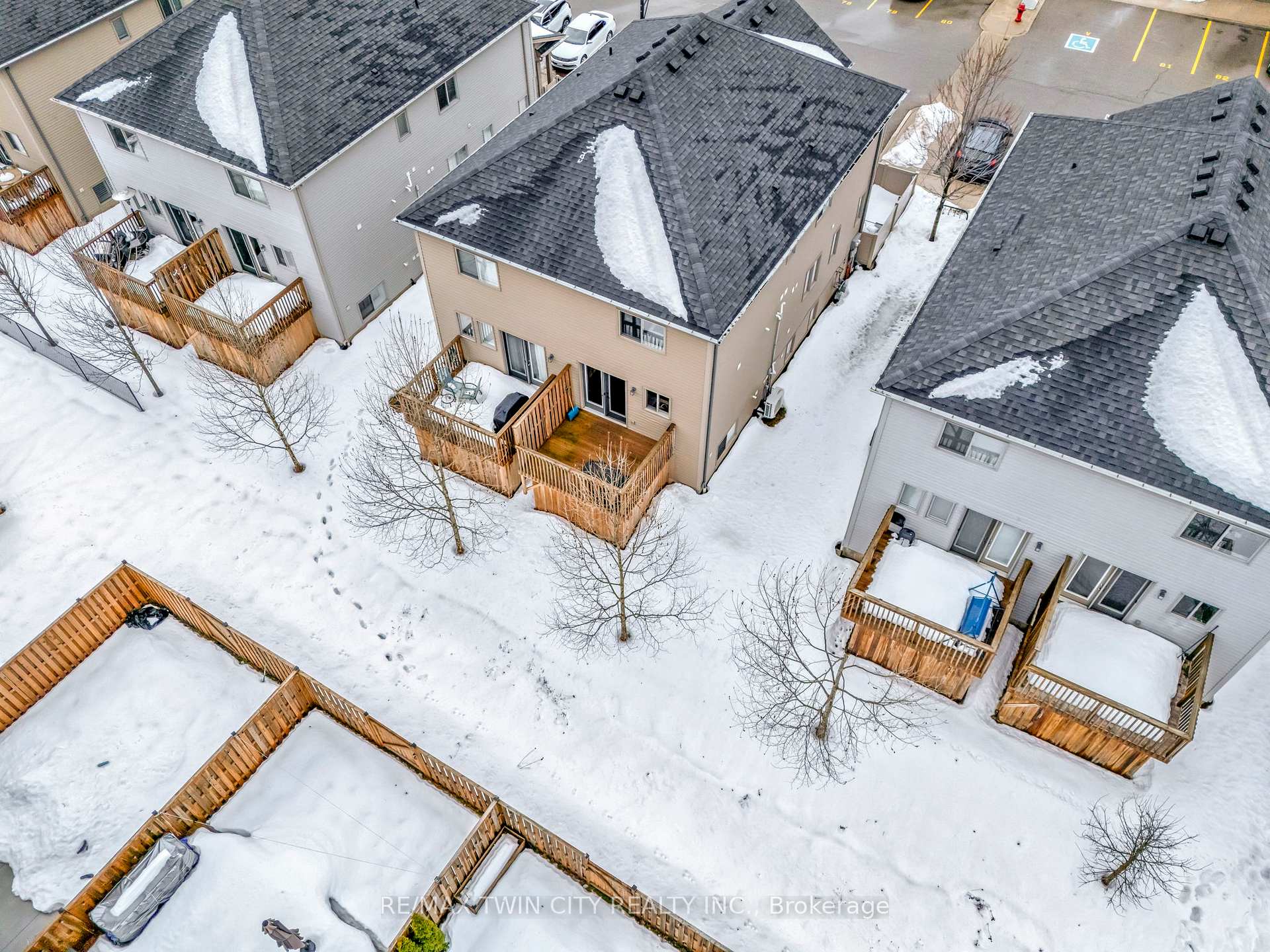 Photo 29 of Unit 9B, 388 Old Huron Road, Kitchener, Brigadoon — HOMEH