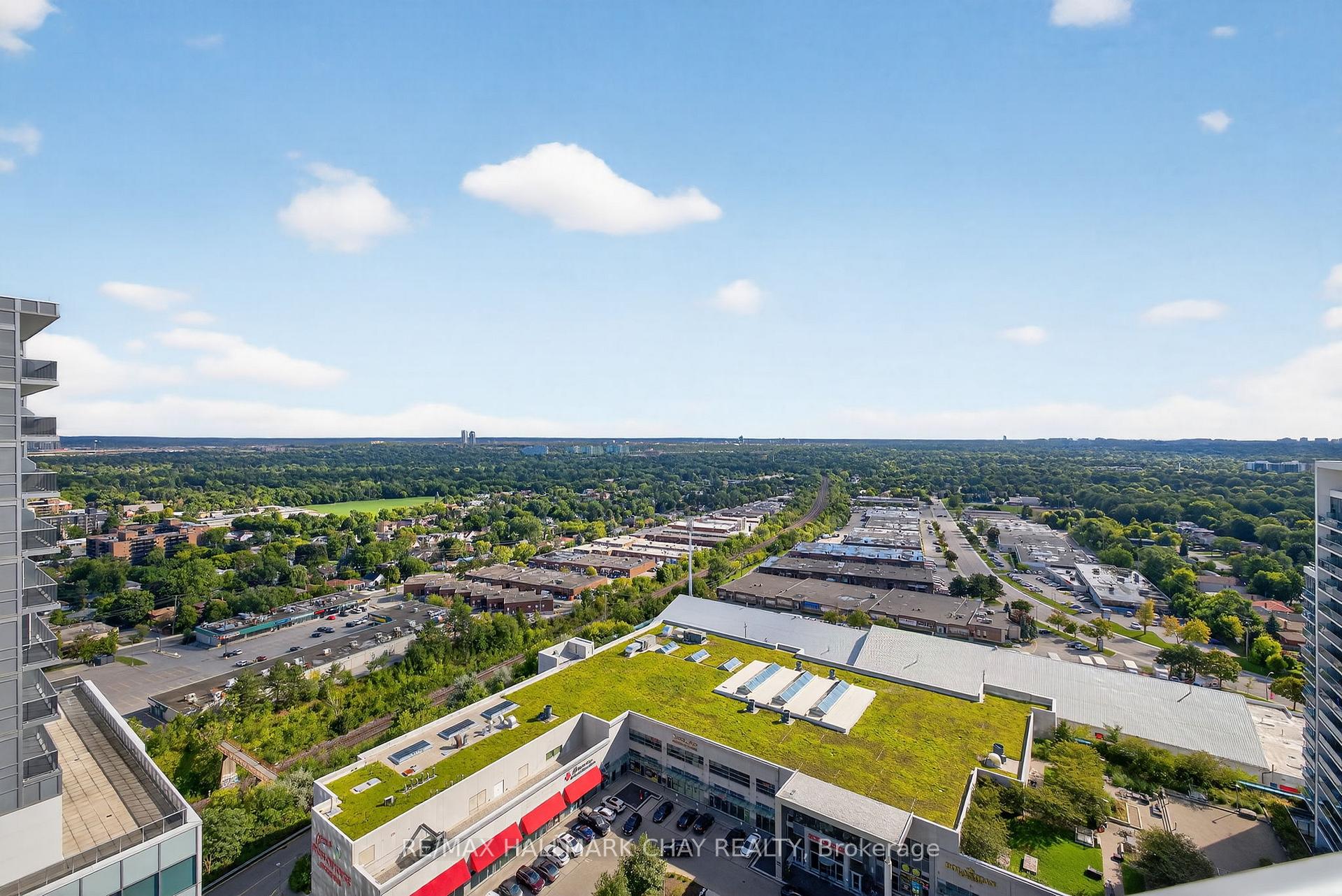Photo 13 of Unit 2105, 7171 Yonge Street, Markham, Thornhill — HOMEH