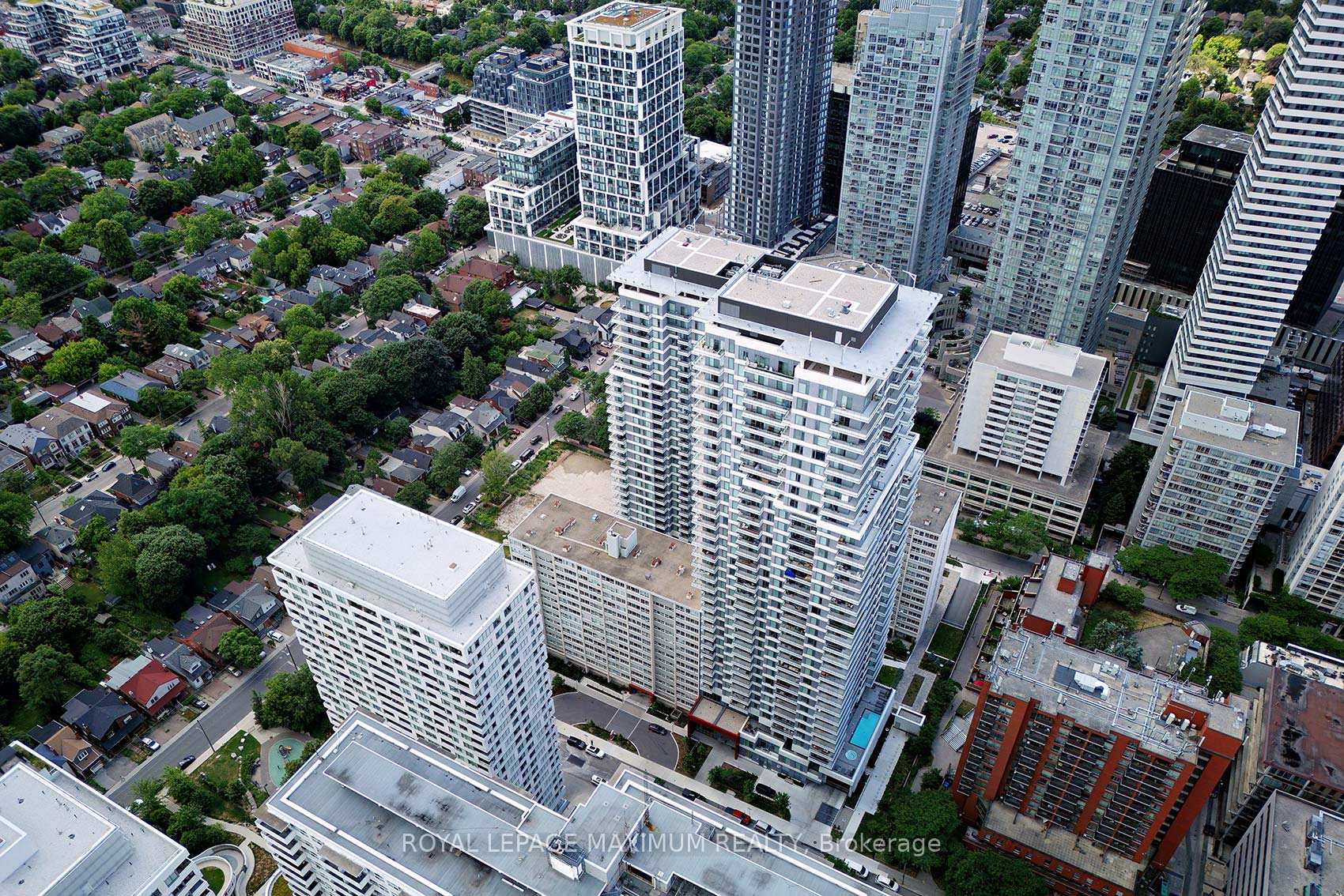 Photo 28 of Unit 719, 50 Dunfield Avenue, Toronto, Mount Pleasant East — HOMEH