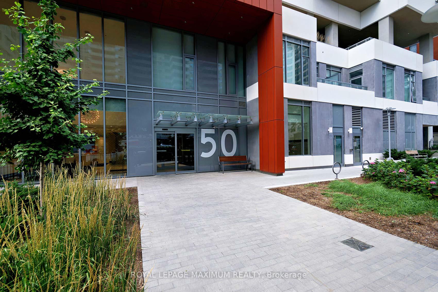 Photo 3 of Unit 719, 50 Dunfield Avenue, Toronto, Mount Pleasant East — HOMEH