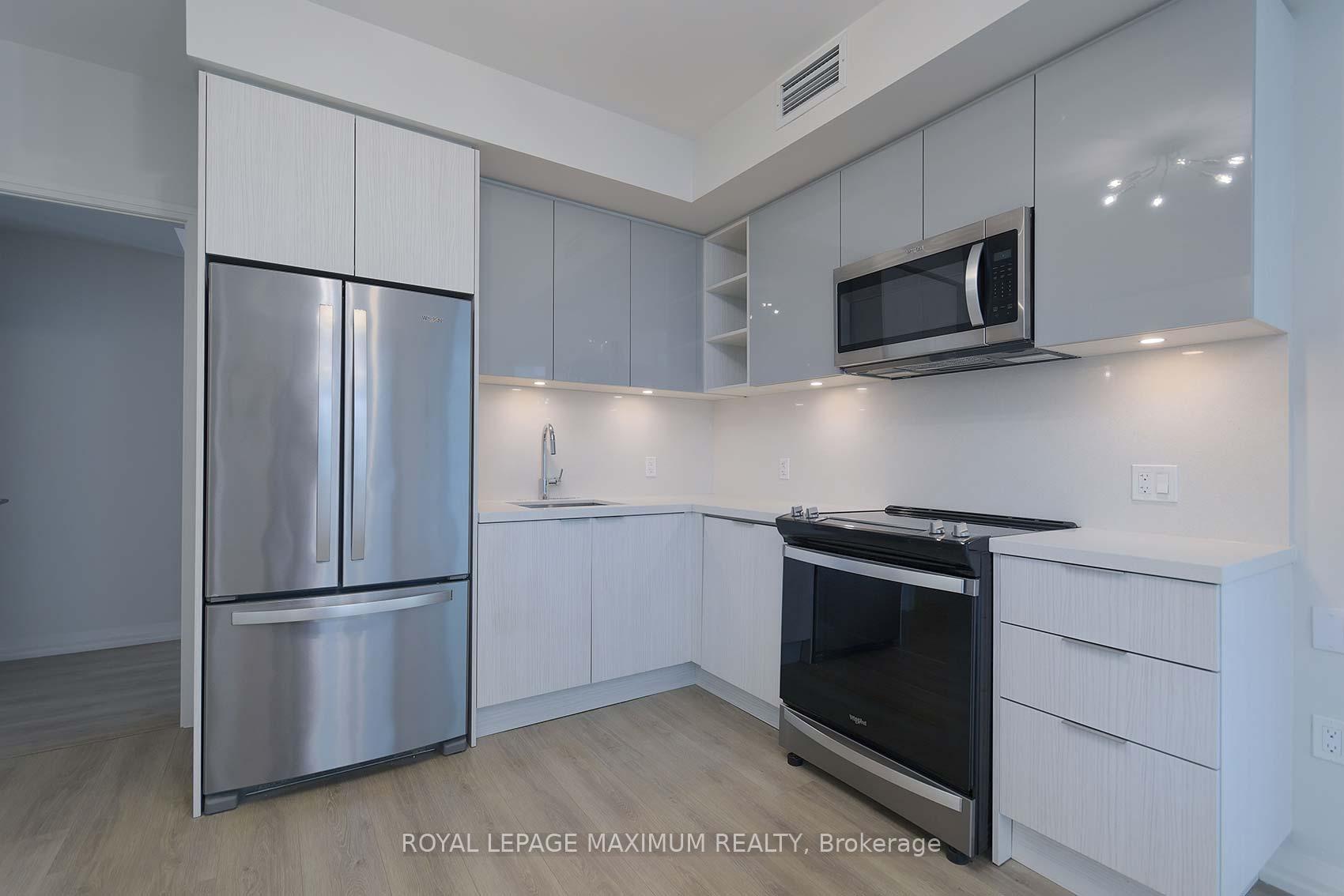 Photo 7 of Unit 719, 50 Dunfield Avenue, Toronto, Mount Pleasant East — HOMEH