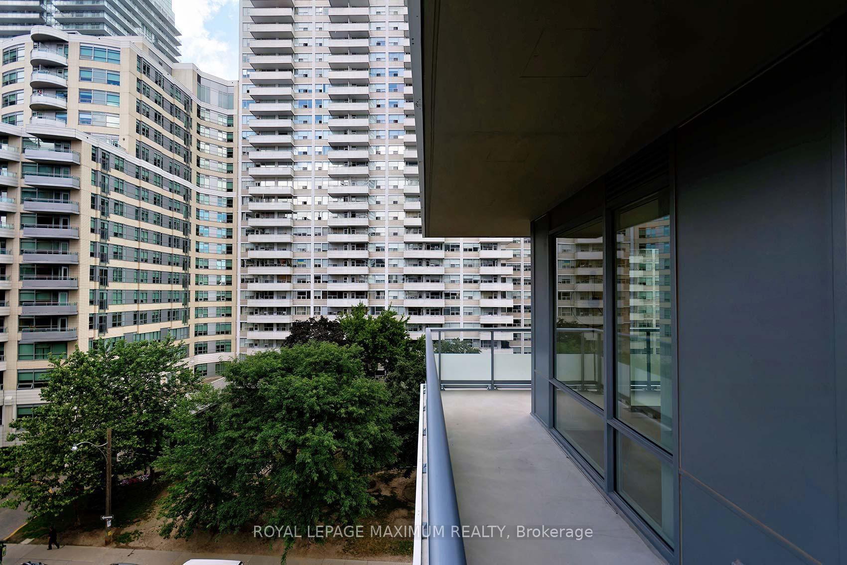 Photo 14 of Unit 719, 50 Dunfield Avenue, Toronto, Mount Pleasant East — HOMEH