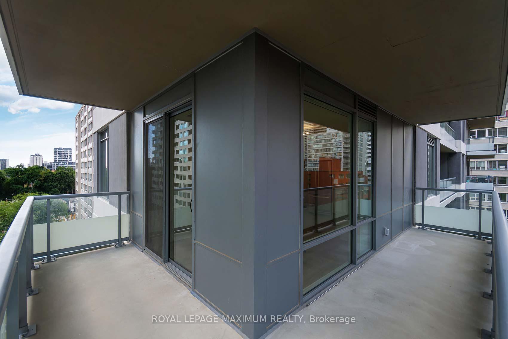 Photo 9 of Unit 719, 50 Dunfield Avenue, Toronto, Mount Pleasant East — HOMEH