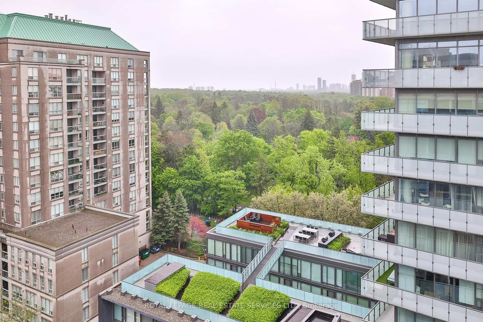 Photo 6 of Unit 1106, 18 Merton Street, Toronto, Mount Pleasant West — HOMEH