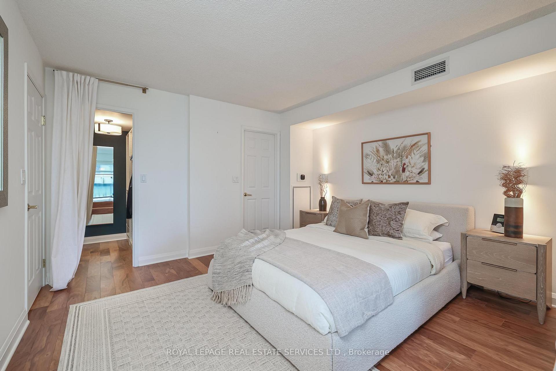 Photo 35 of Unit 1106, 18 Merton Street, Toronto, Mount Pleasant West — HOMEH