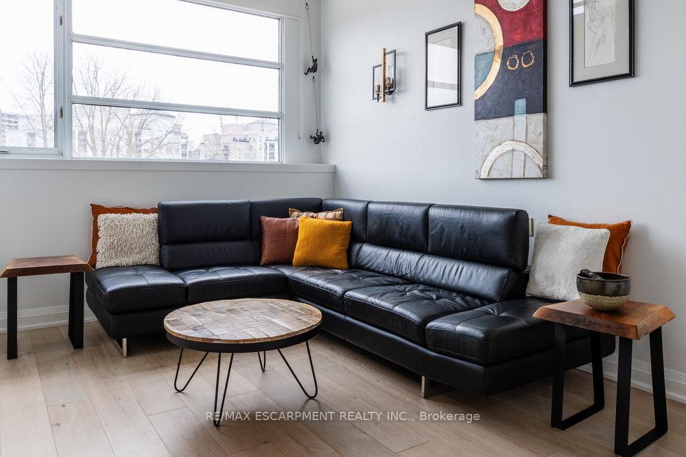 Photo 6 of Unit 412, 50 Main Street, Hamilton, Cootes Paradise — HOMEH