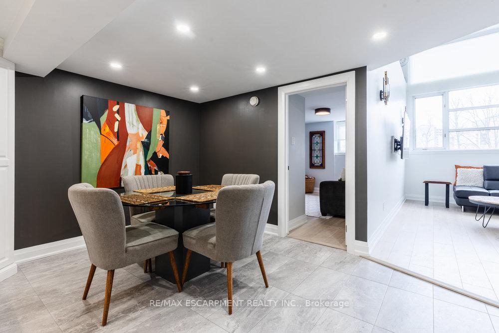 Photo 10 of Unit 412, 50 Main Street, Hamilton, Cootes Paradise — HOMEH