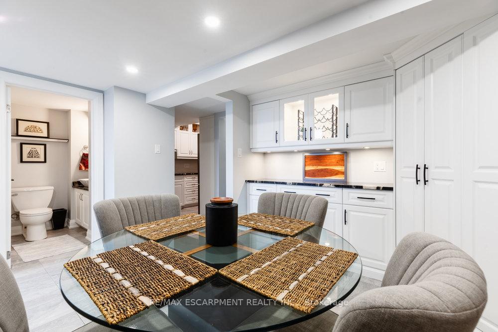Photo 12 of Unit 412, 50 Main Street, Hamilton, Cootes Paradise — HOMEH
