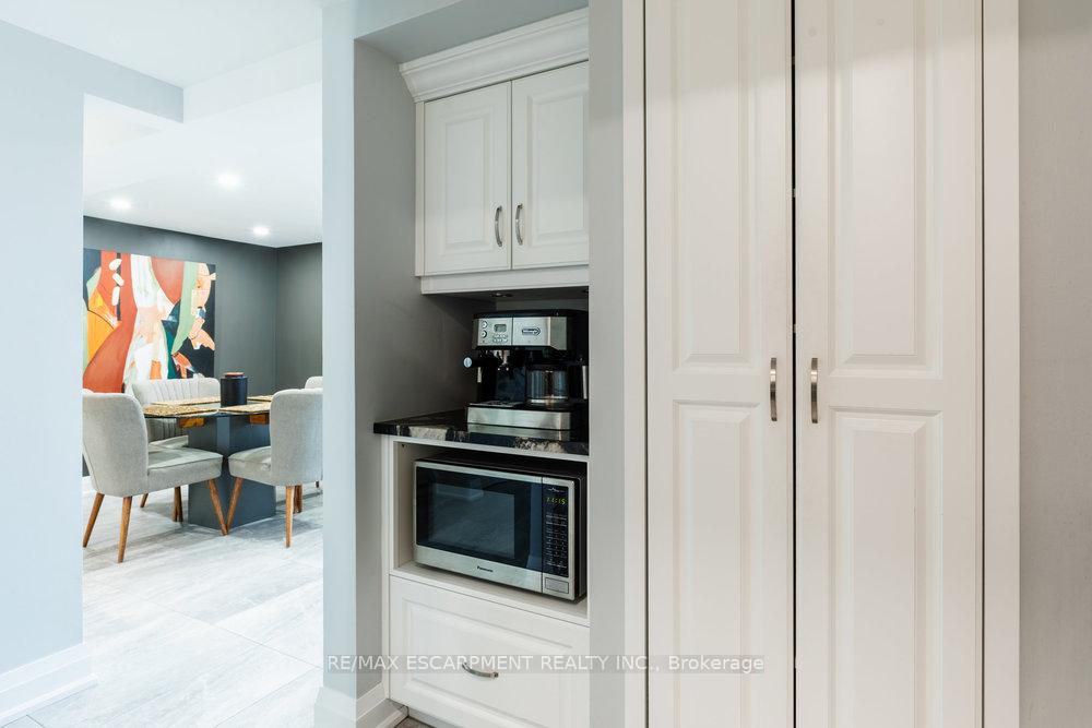 Photo 17 of Unit 412, 50 Main Street, Hamilton, Cootes Paradise — HOMEH