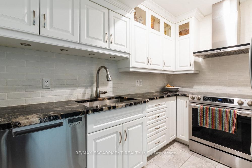 Photo 16 of Unit 412, 50 Main Street, Hamilton, Cootes Paradise — HOMEH