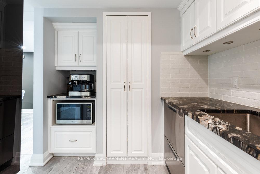 Photo 18 of Unit 412, 50 Main Street, Hamilton, Cootes Paradise — HOMEH