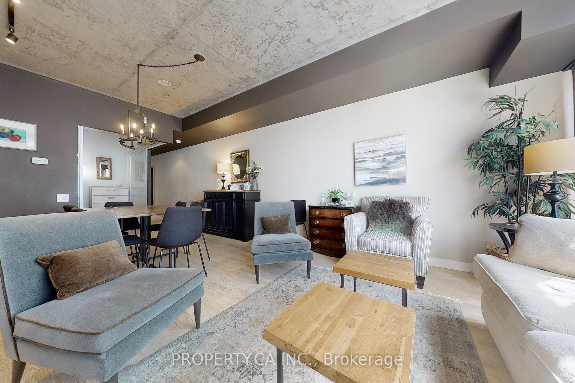 Photo 3 of Unit 413, 650 King Street W, Toronto, Waterfront Communities — HOMEH
