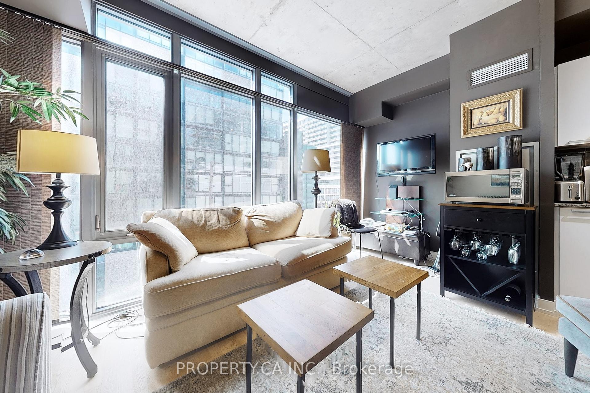 Photo 6 of Unit 413, 650 King Street W, Toronto, Waterfront Communities — HOMEH