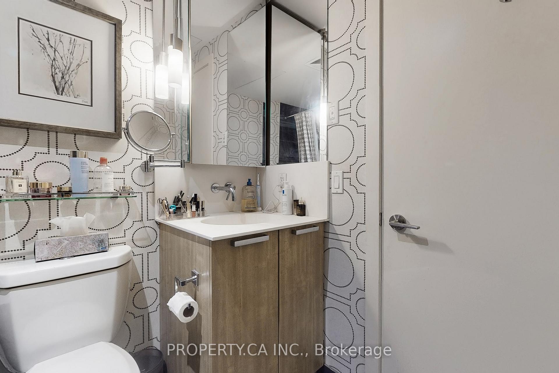 Photo 18 of Unit 413, 650 King Street W, Toronto, Waterfront Communities — HOMEH