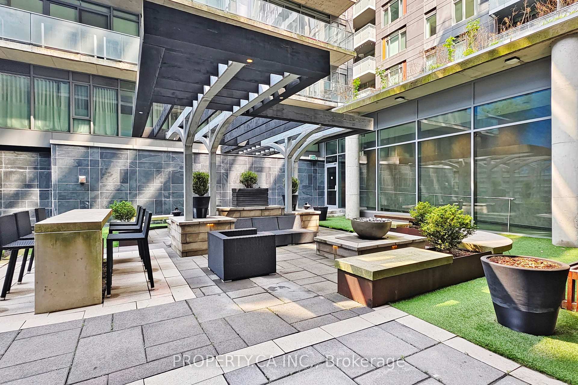 Photo 21 of Unit 413, 650 King Street W, Toronto, Waterfront Communities — HOMEH