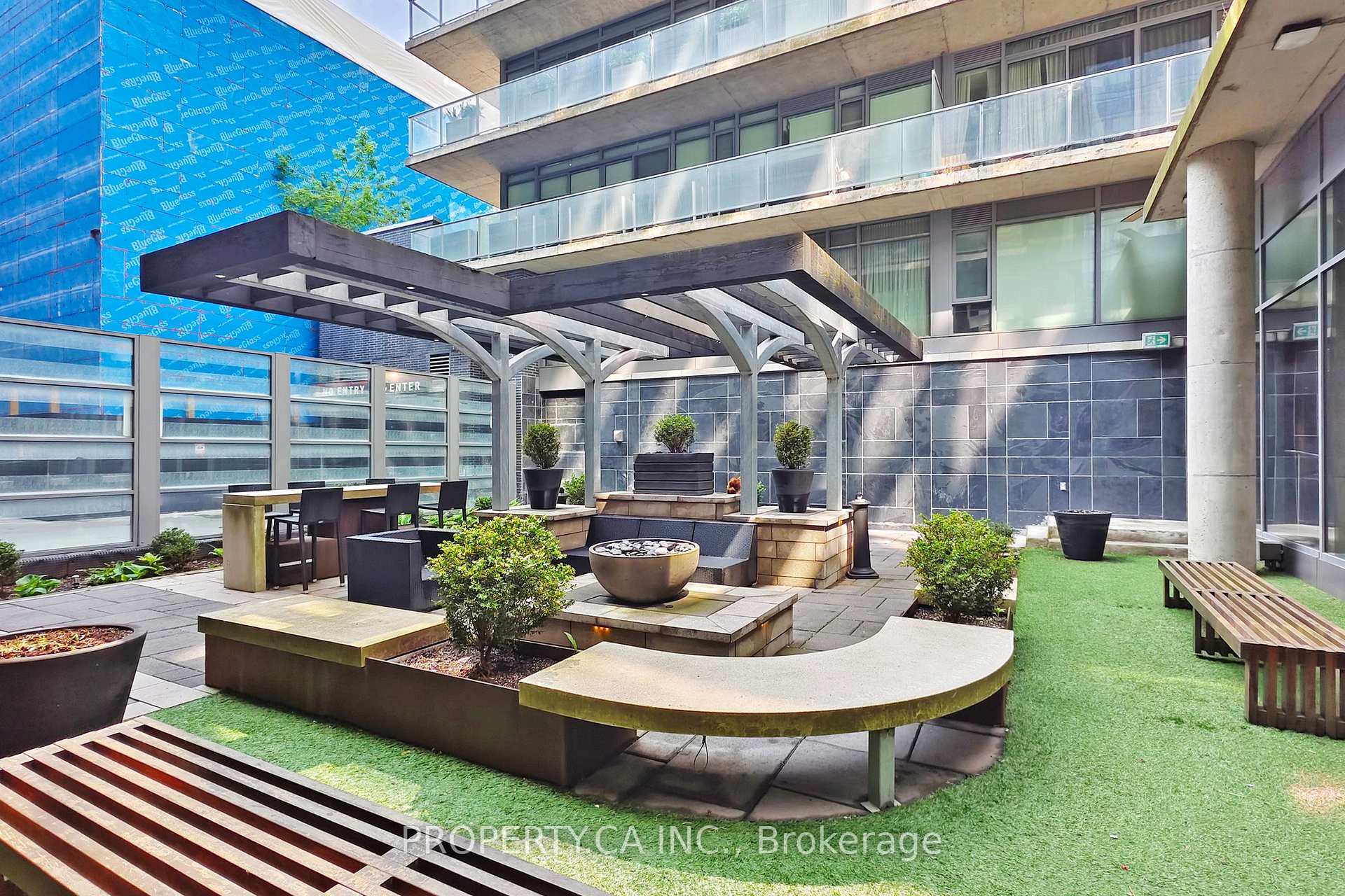 Photo 25 of Unit 413, 650 King Street W, Toronto, Waterfront Communities — HOMEH