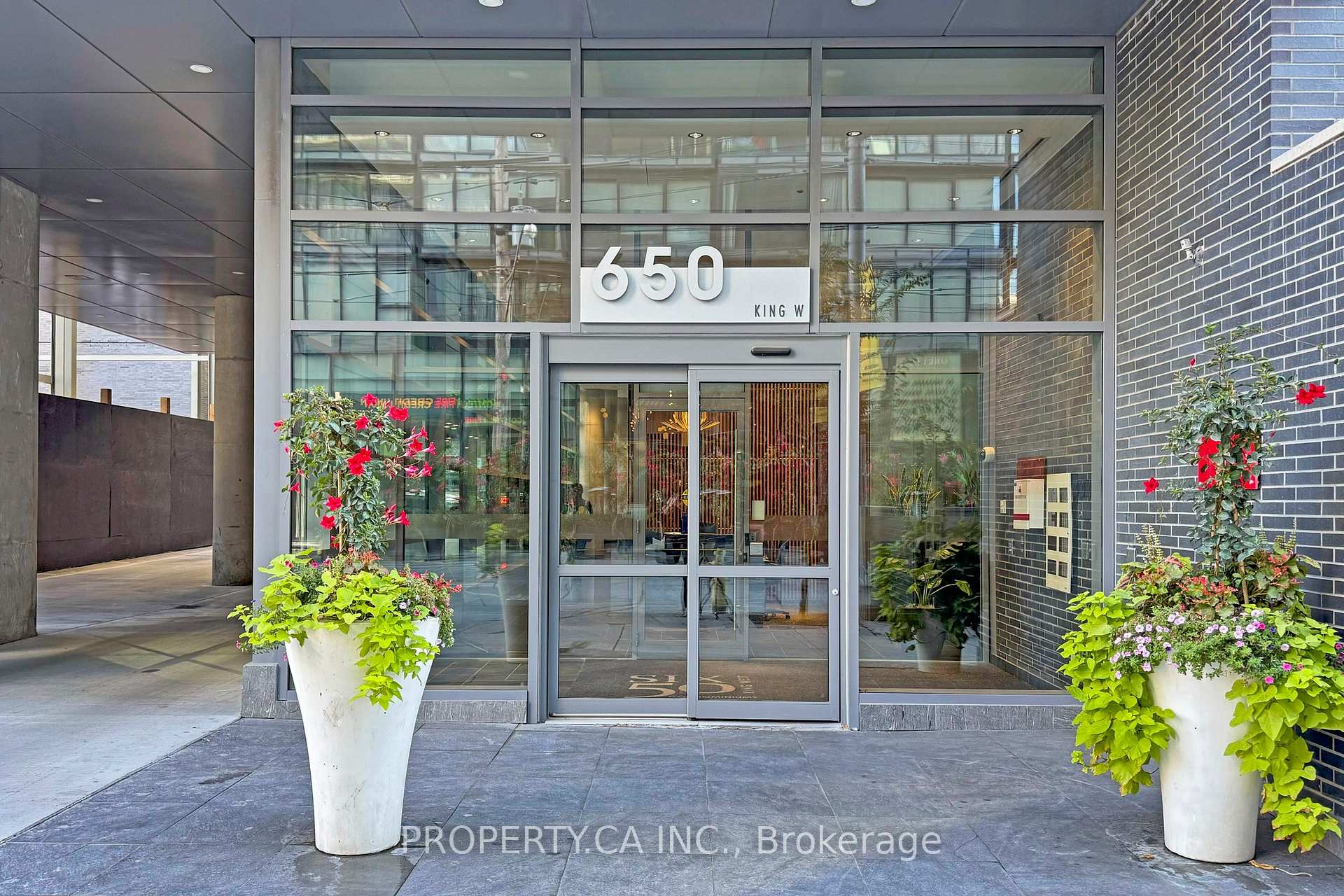 Photo 26 of Unit 413, 650 King Street W, Toronto, Waterfront Communities — HOMEH