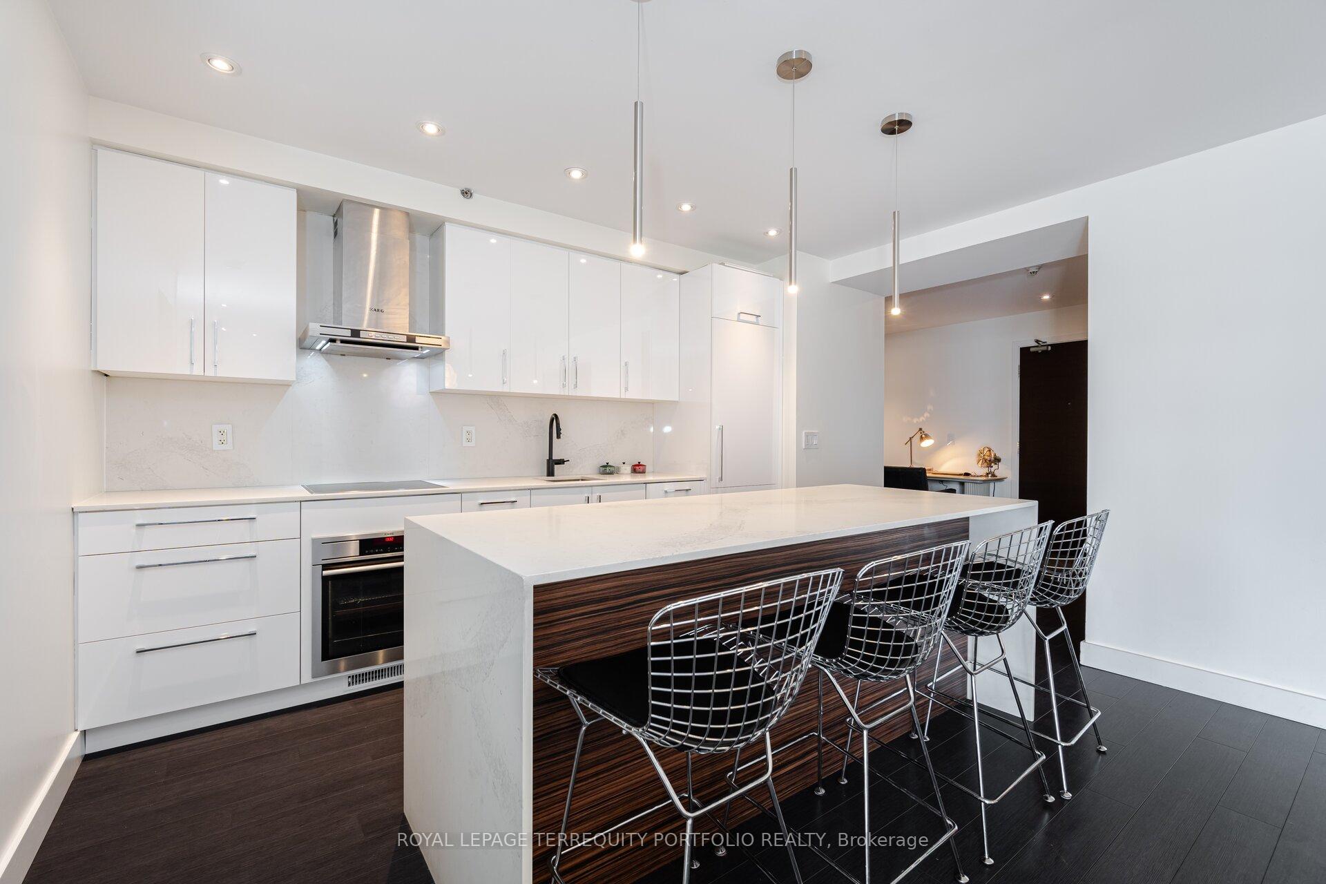 Photo 8 of Unit 707, 55 Stewart Street, Toronto, Waterfront Communities — HOMEH