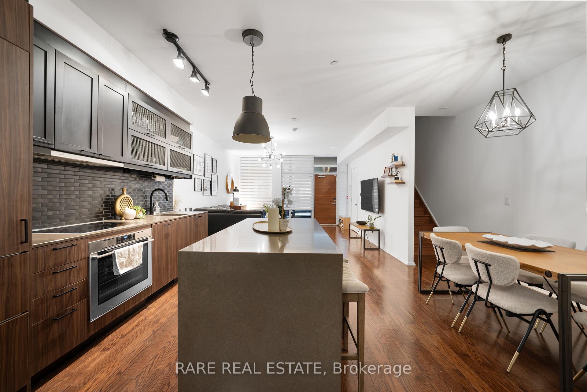 Photo 1 of 16 Loretto Lane, Toronto, University — HOMEH