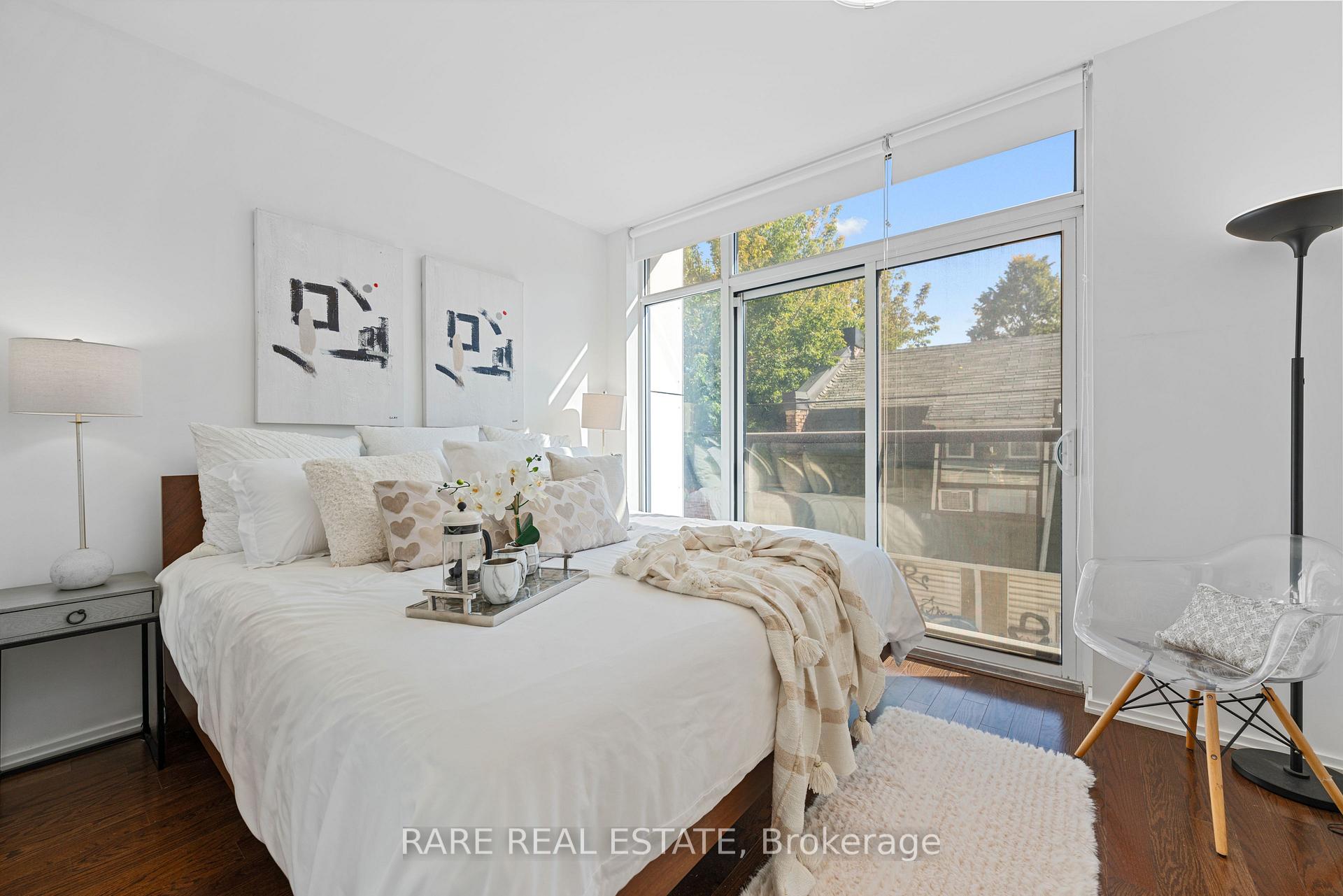 Photo 12 of 16 Loretto Lane, Toronto, University — HOMEH