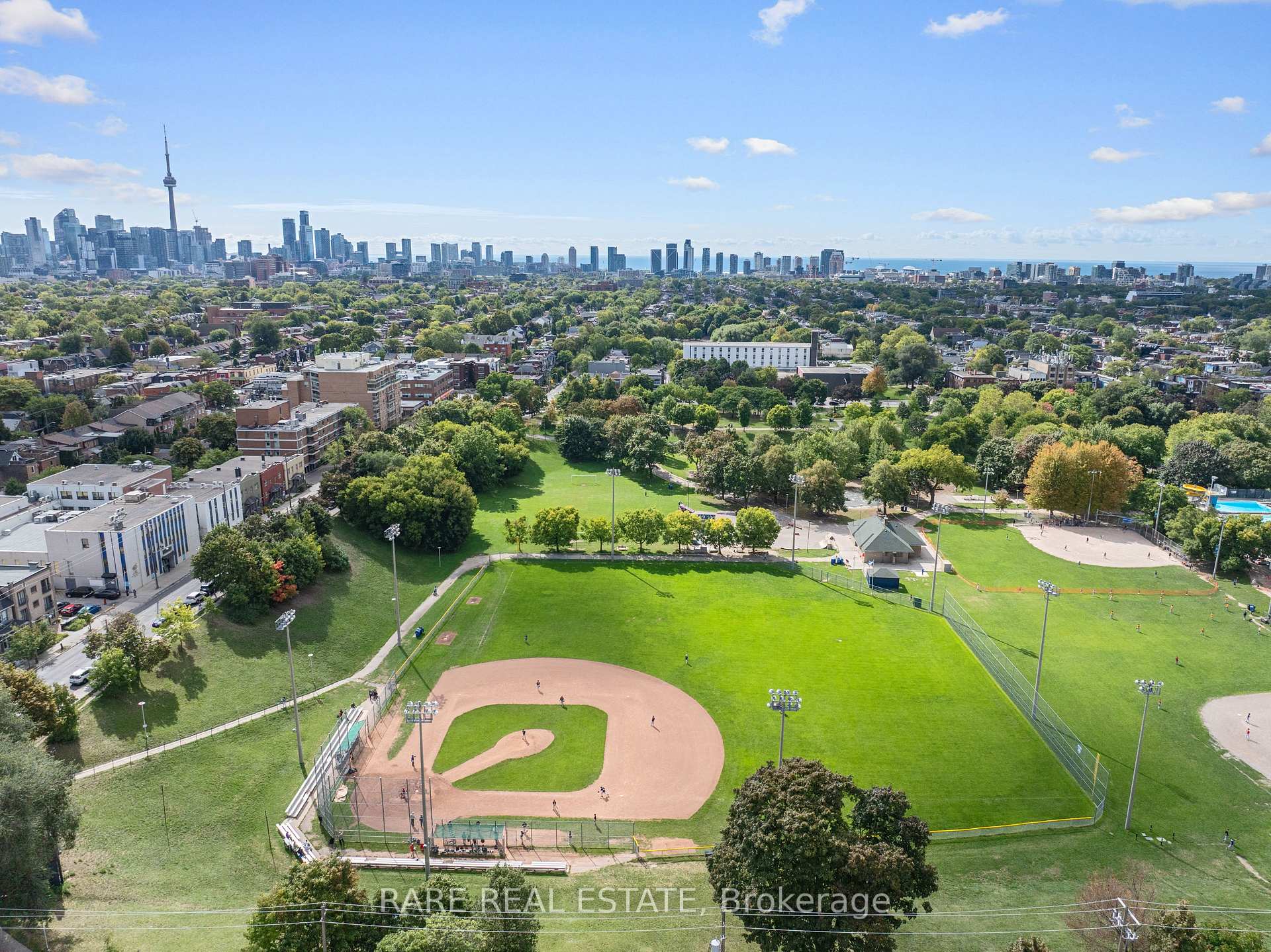 Photo 40 of 16 Loretto Lane, Toronto, University — HOMEH