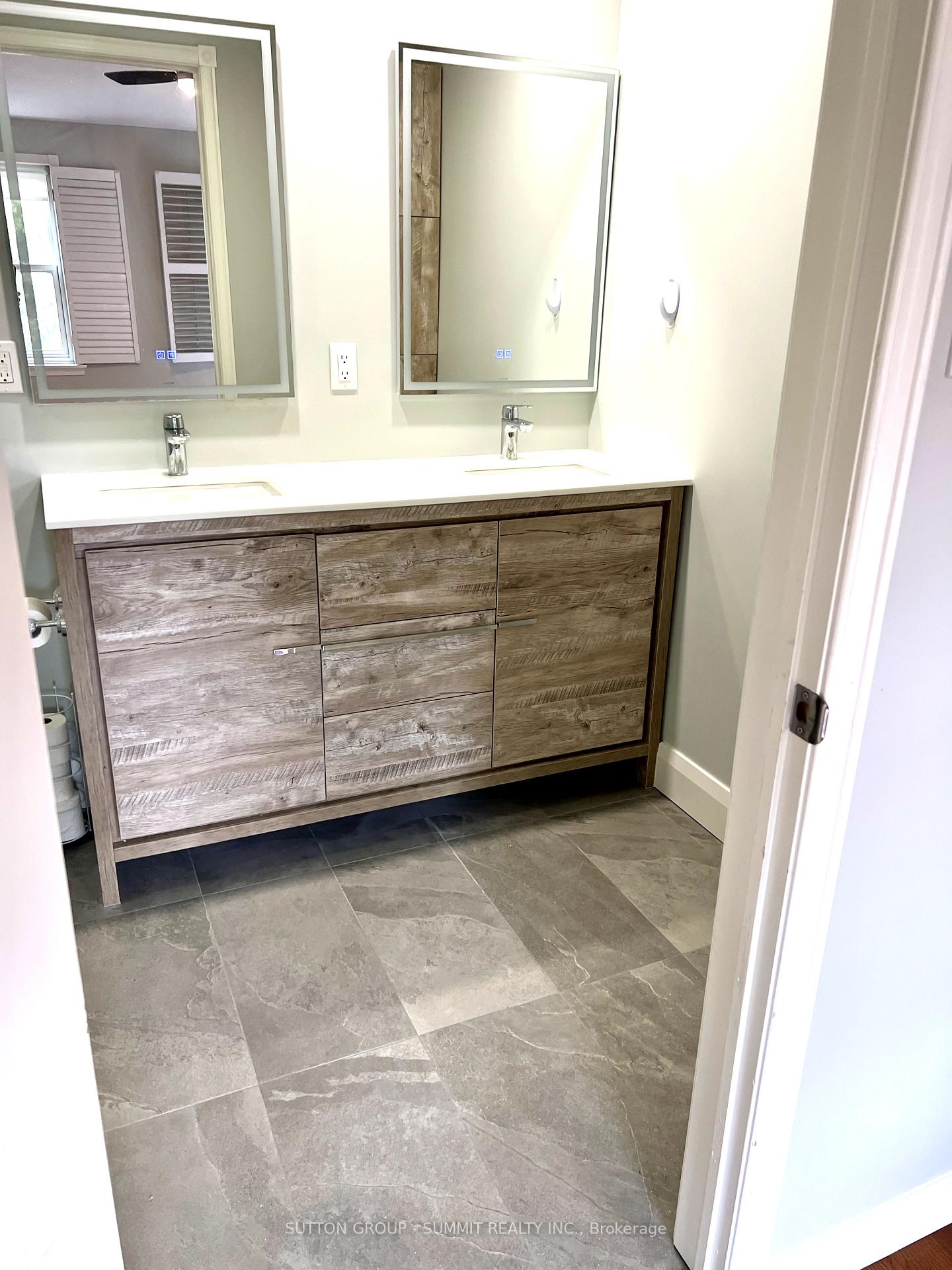 Photo 17 of Unit 55, 55 Confederation Way, Markham, Thornhill — HOMEH