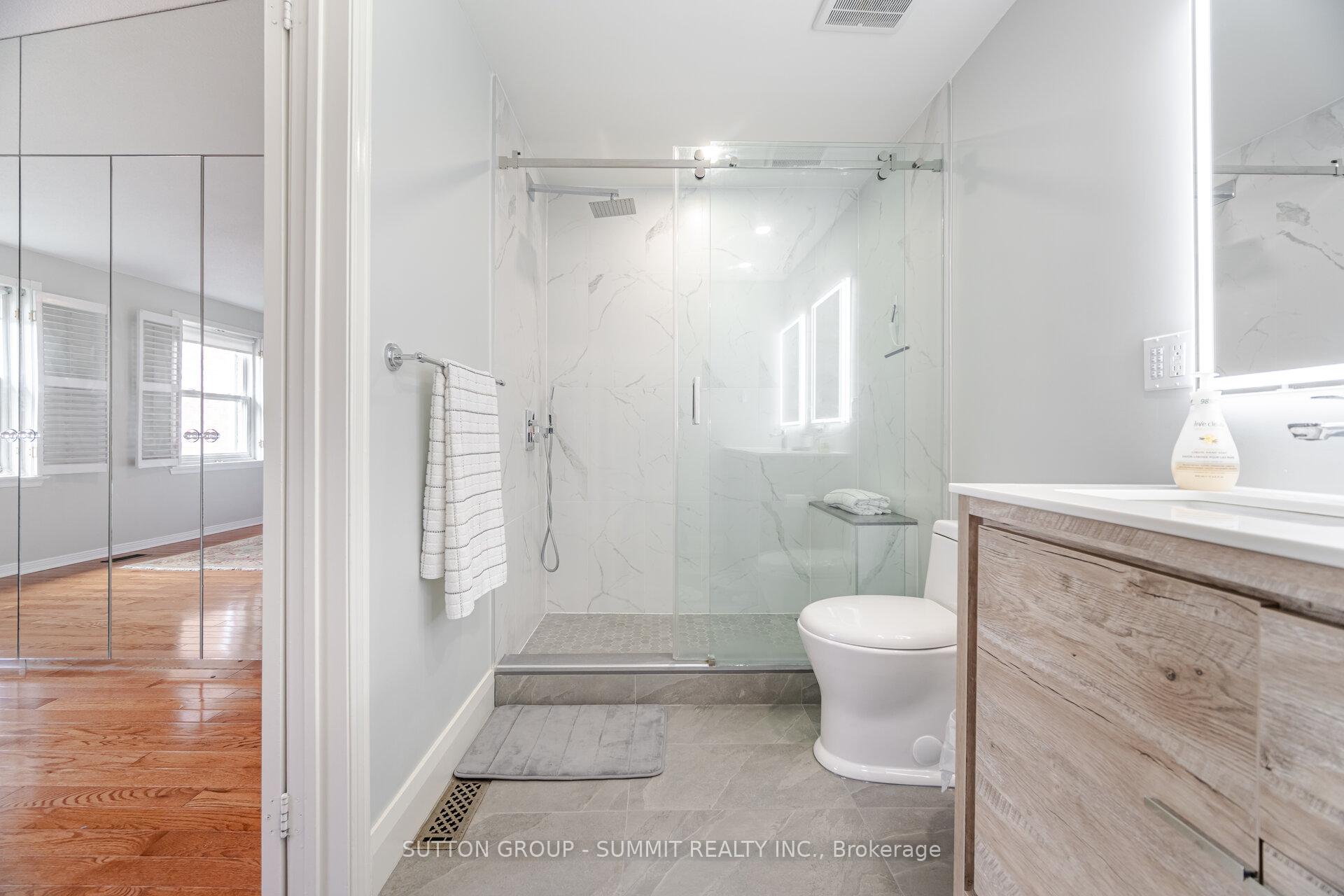 Photo 11 of Unit 55, 55 Confederation Way, Markham, Thornhill — HOMEH