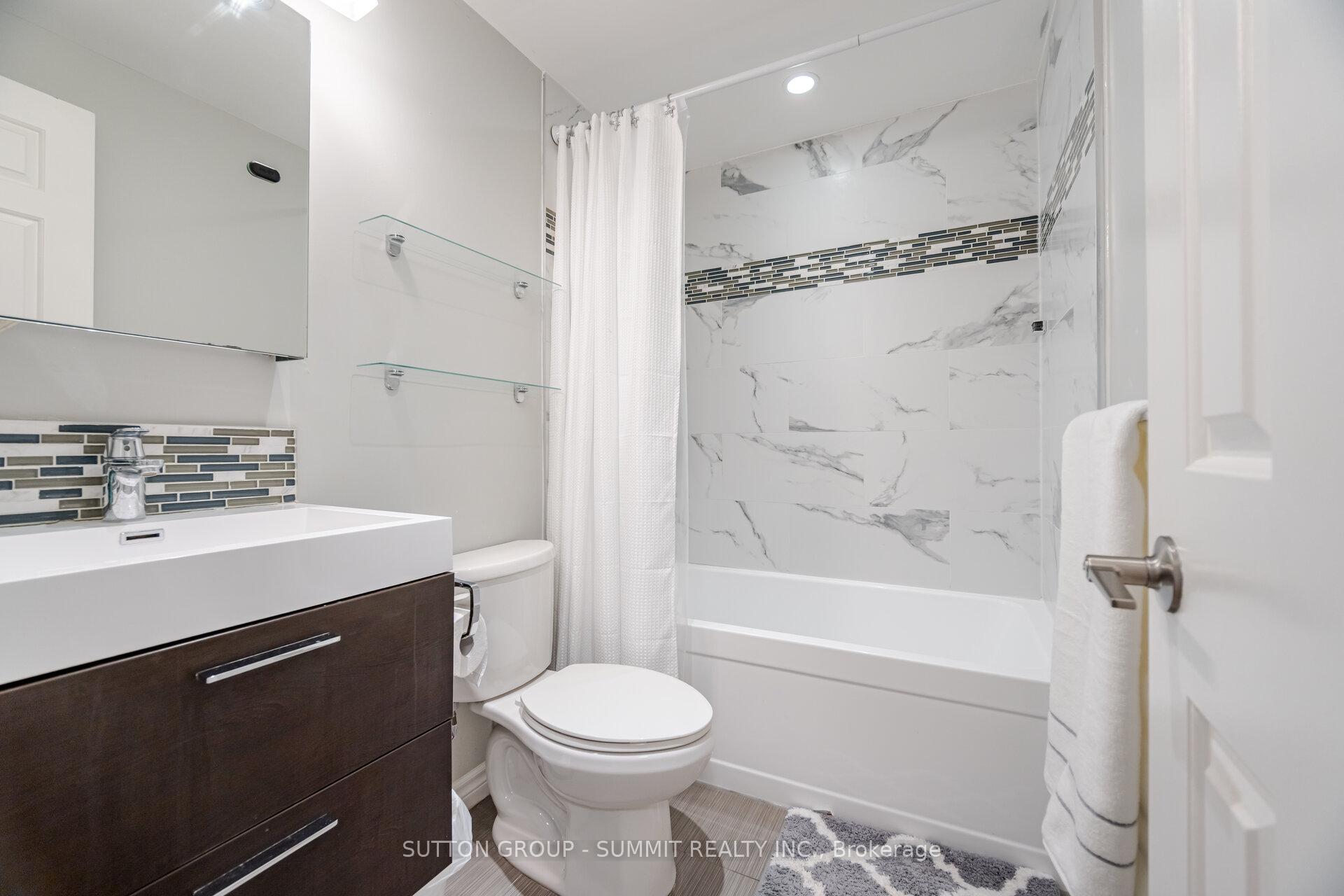 Photo 12 of Unit 55, 55 Confederation Way, Markham, Thornhill — HOMEH