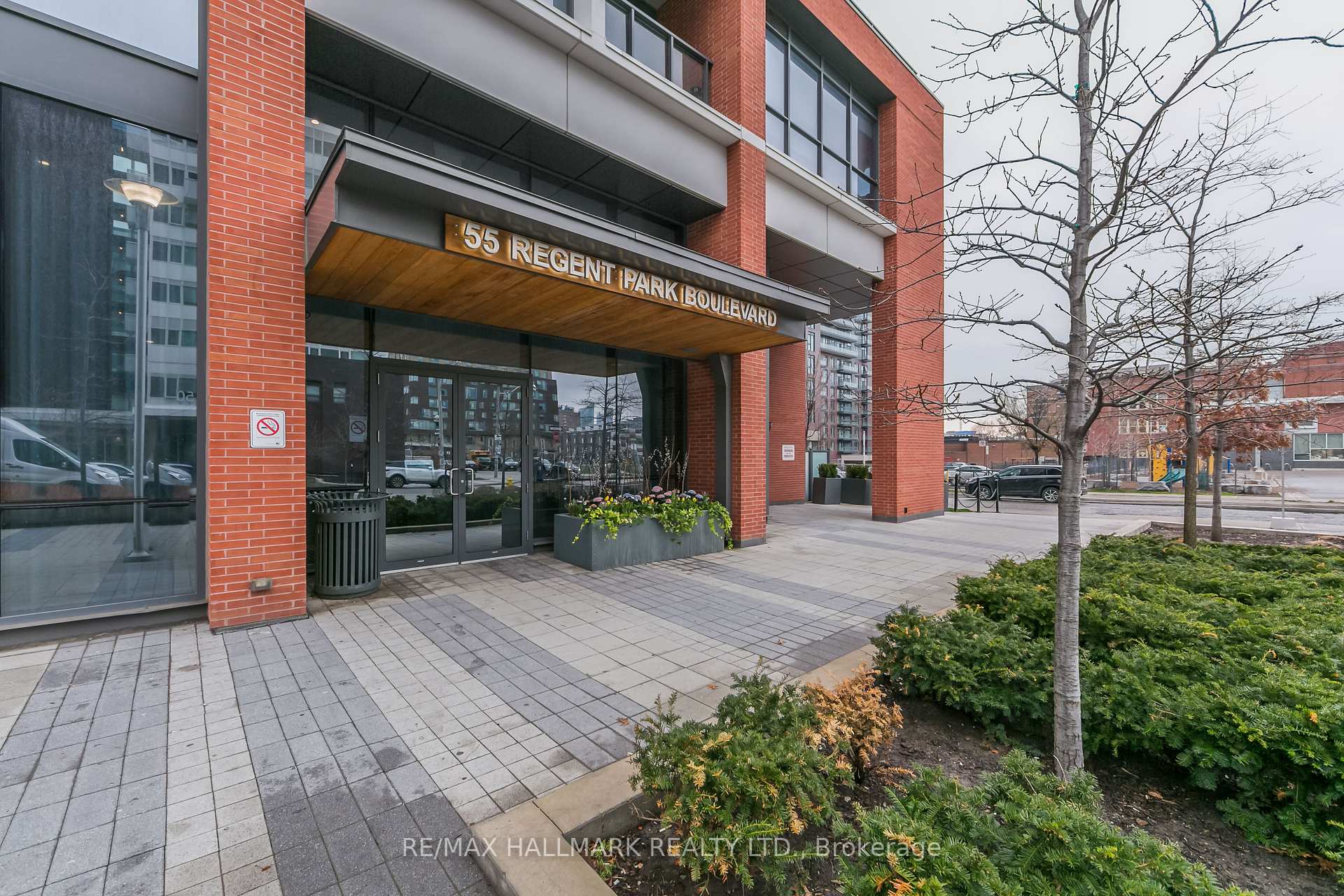 Photo 7 of Unit 401, 55 Regent Park Boulevard, Toronto, Regent Park — HOMEH