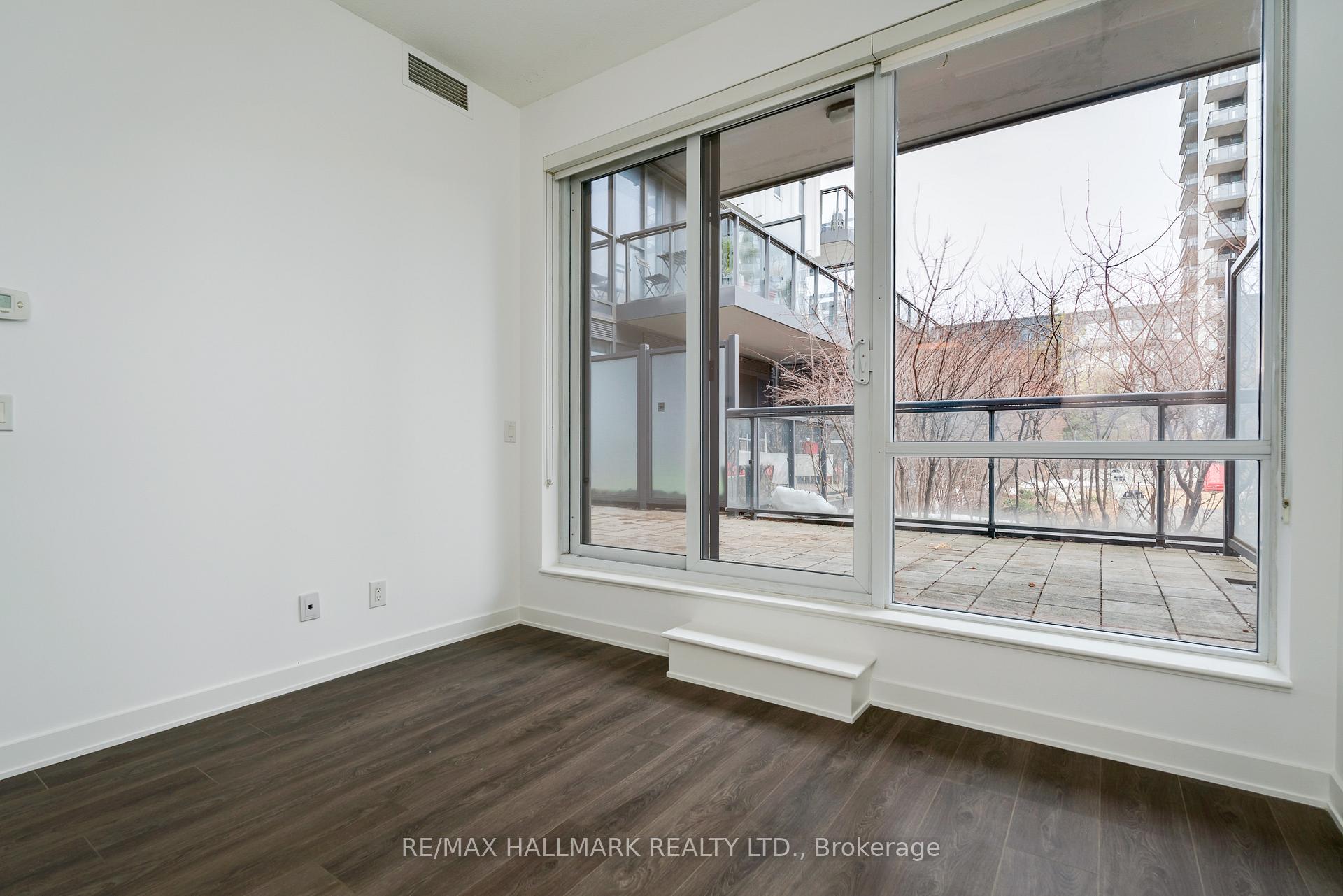 Photo 6 of Unit 401, 55 Regent Park Boulevard, Toronto, Regent Park — HOMEH