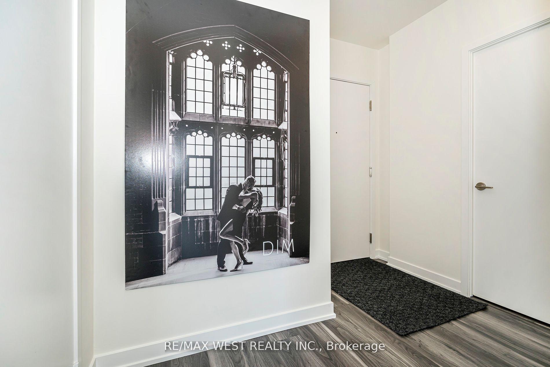 Photo 3 of Unit 813, 859 The Queensway, Etobicoke, Stonegate-Queensway — HOMEH