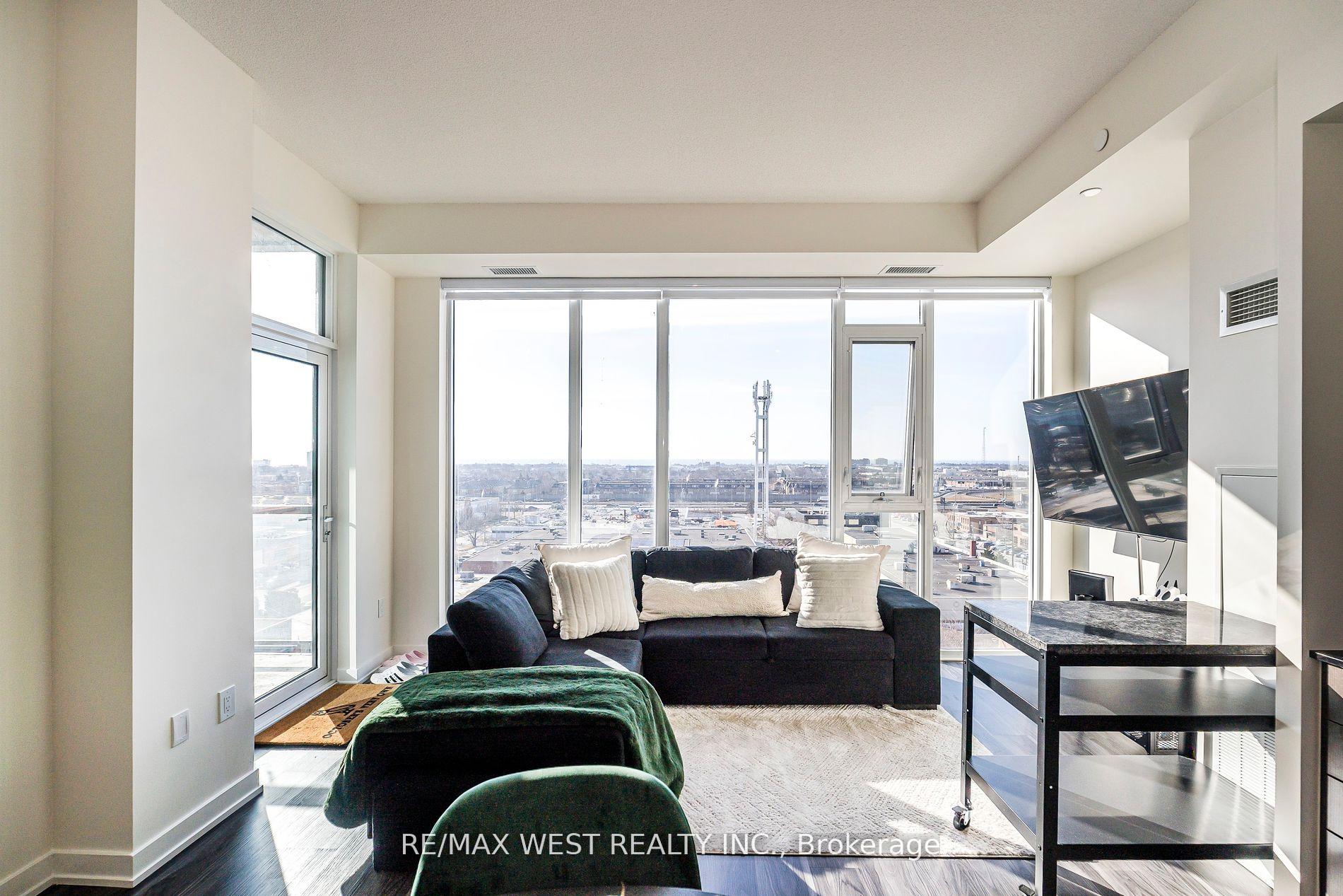 Photo 16 of Unit 813, 859 The Queensway, Etobicoke, Stonegate-Queensway — HOMEH