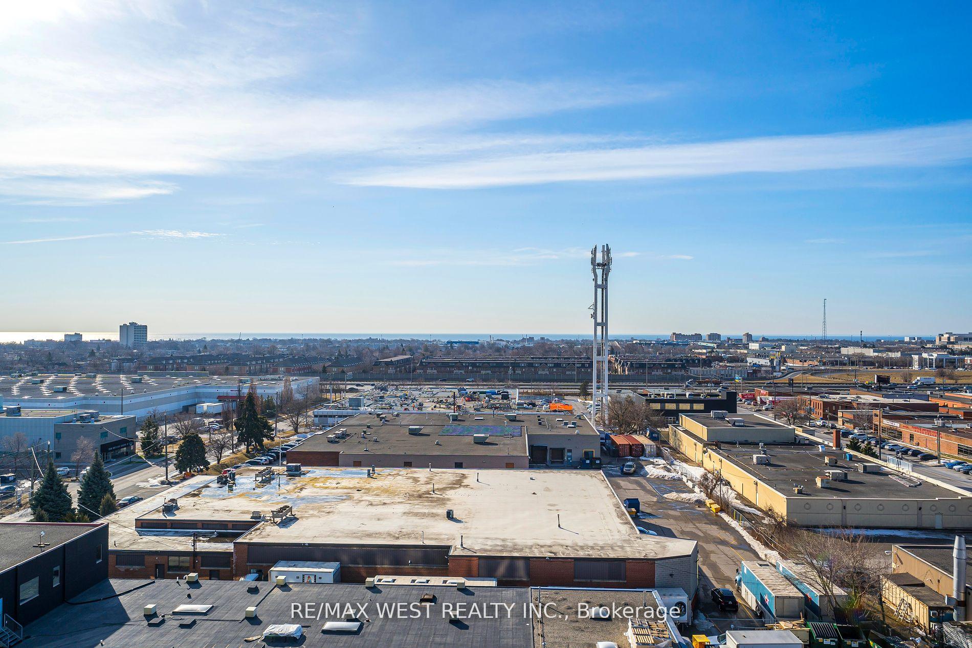 Photo 9 of Unit 813, 859 The Queensway, Etobicoke, Stonegate-Queensway — HOMEH