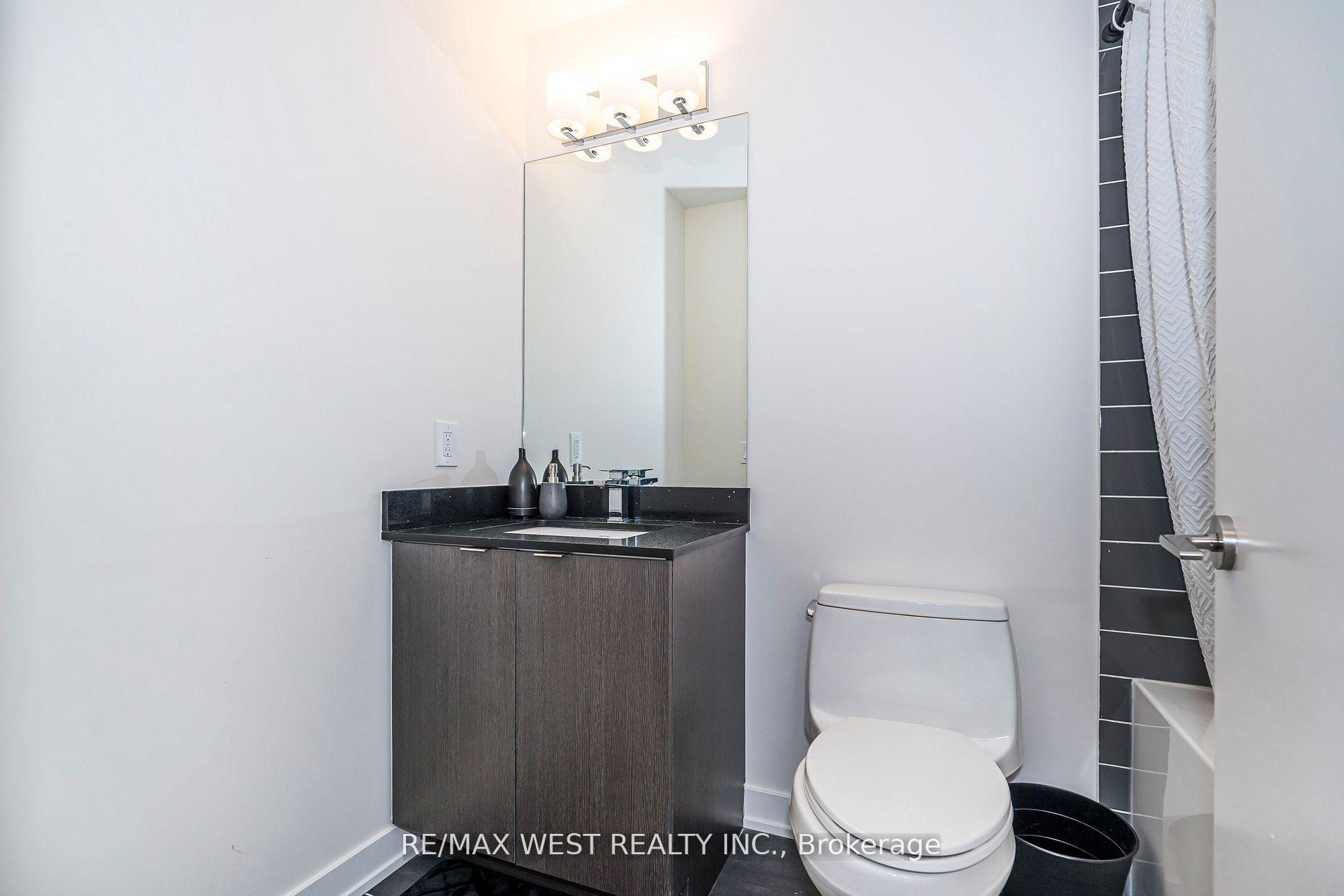 Photo 13 of Unit 813, 859 The Queensway, Etobicoke, Stonegate-Queensway — HOMEH