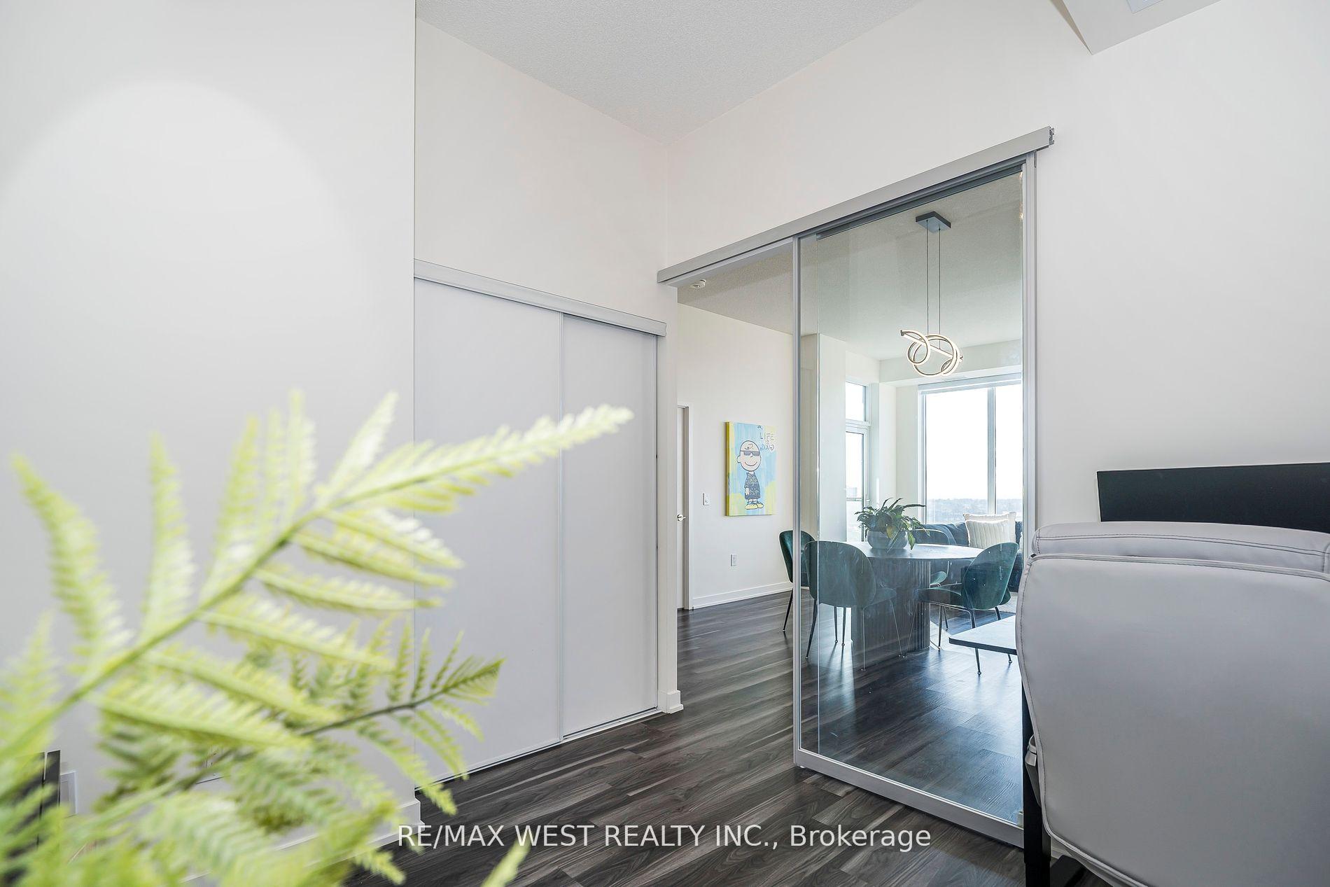 Photo 23 of Unit 813, 859 The Queensway, Etobicoke, Stonegate-Queensway — HOMEH
