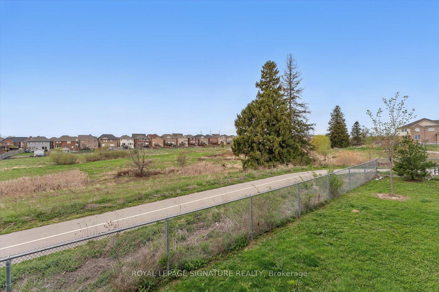 Photo 34 of Unit 30, 2504 Bromus Path, Oshawa, Windfields — HOMEH