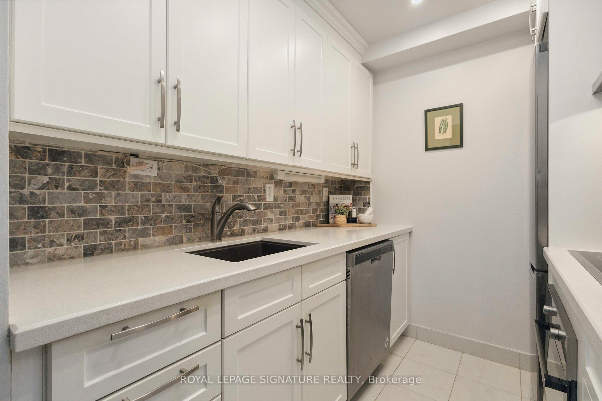 Photo 6 of Unit 1007, 222 The Esplanade, Toronto, Waterfront Communities — HOMEH