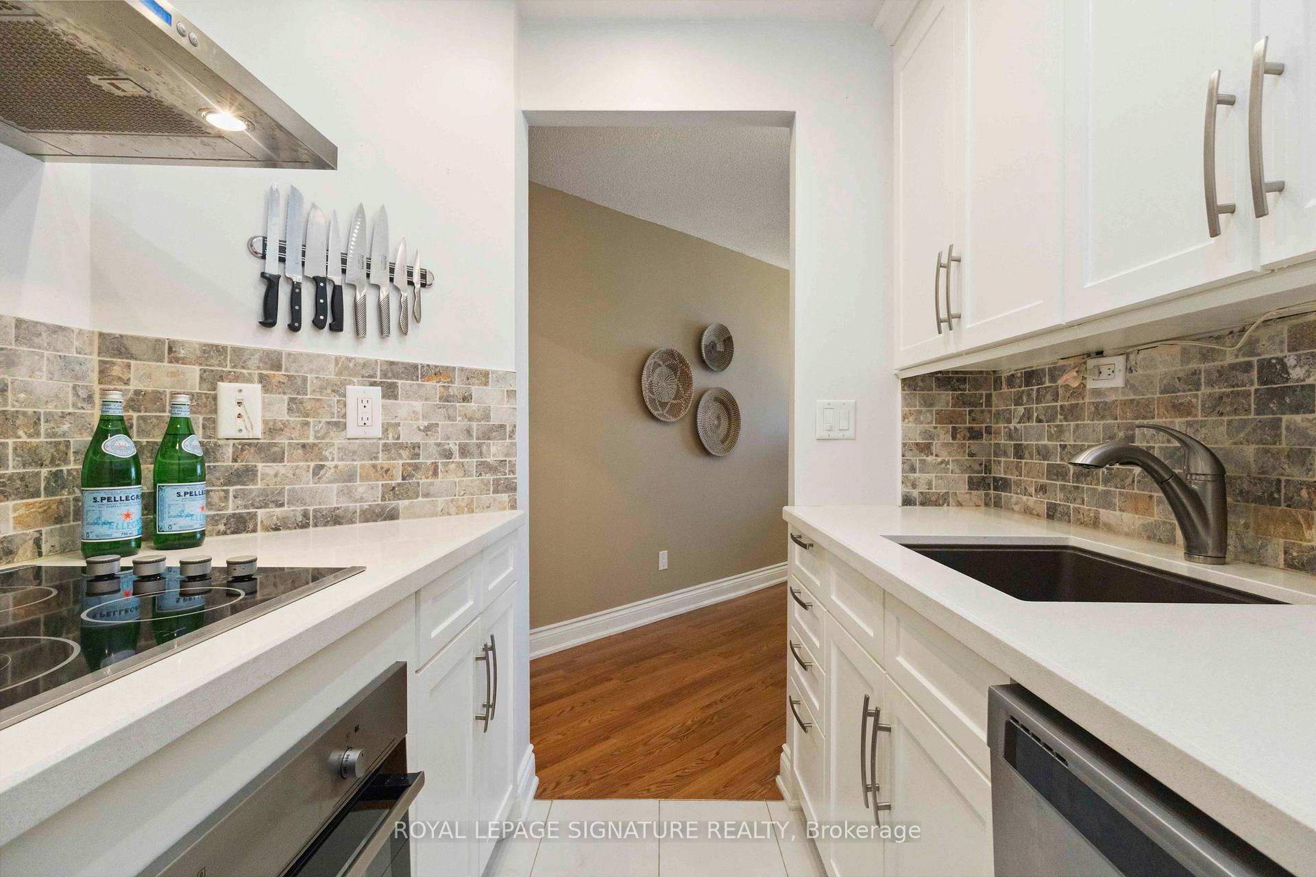 Photo 9 of Unit 1007, 222 The Esplanade, Toronto, Waterfront Communities — HOMEH