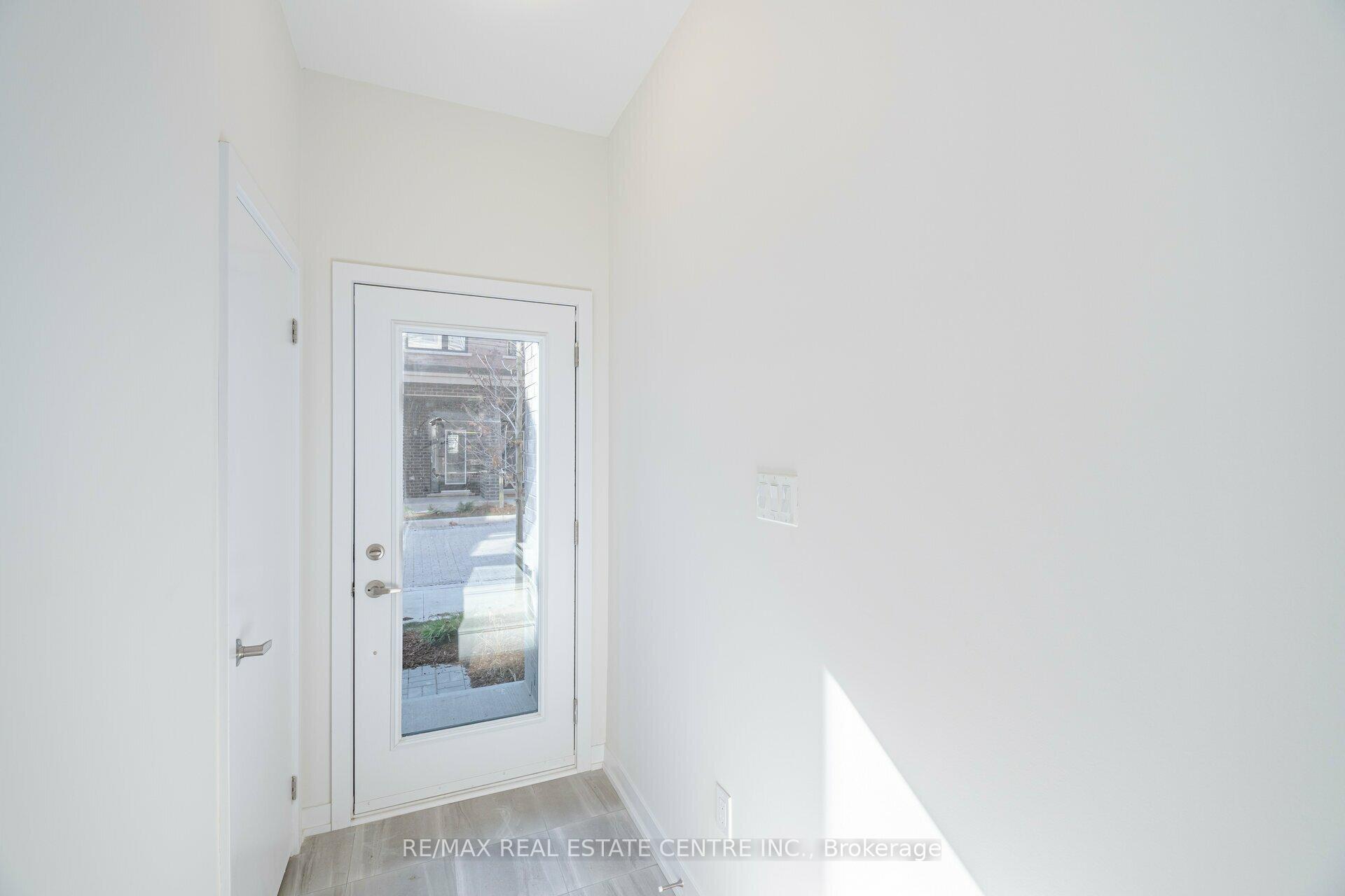 Photo 4 of Unit 1203, 1865 Pickering Parkway, Pickering, Village East — HOMEH