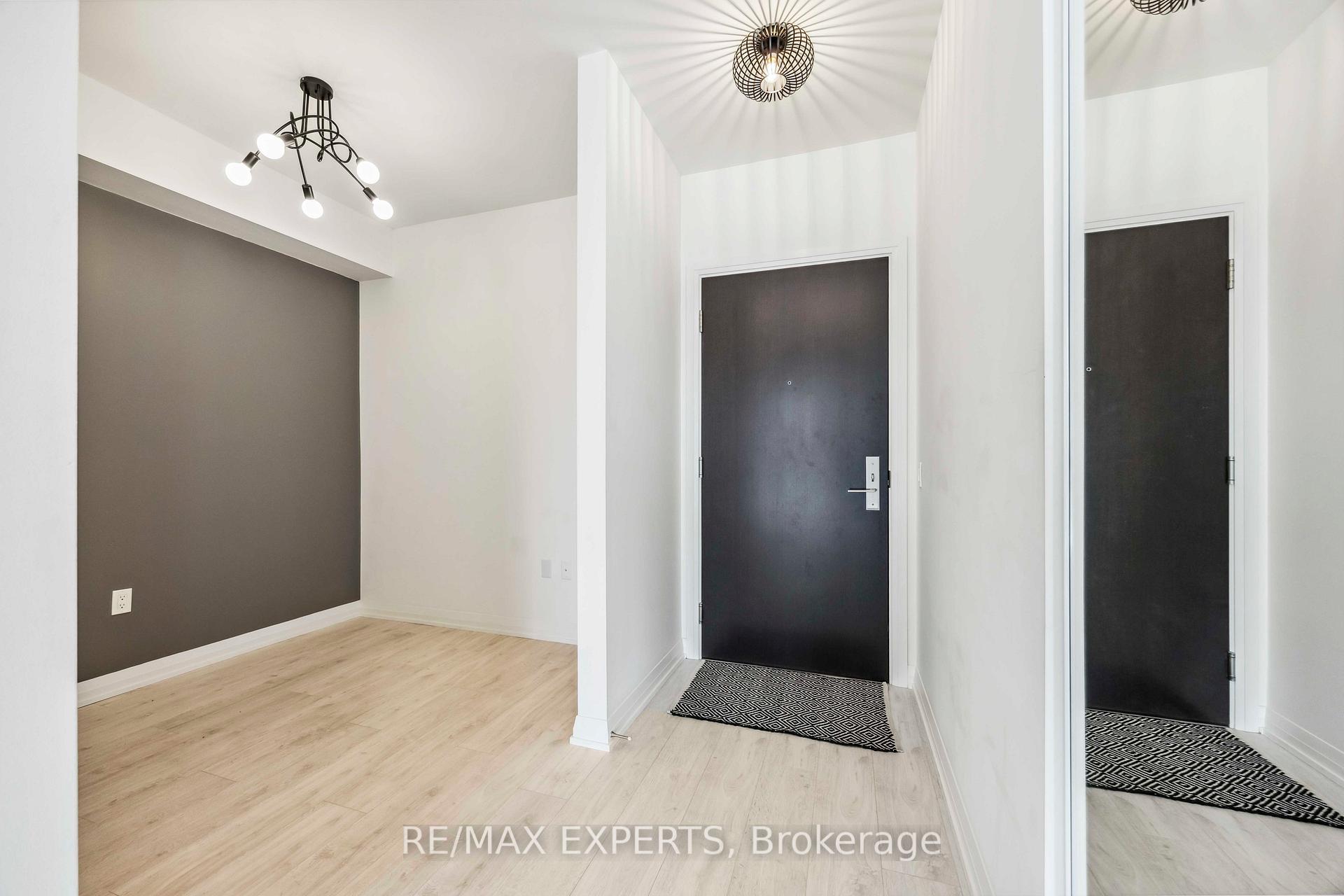 Photo 5 of Unit 903, 9000 Jane Street, Vaughan, Vellore Village — HOMEH