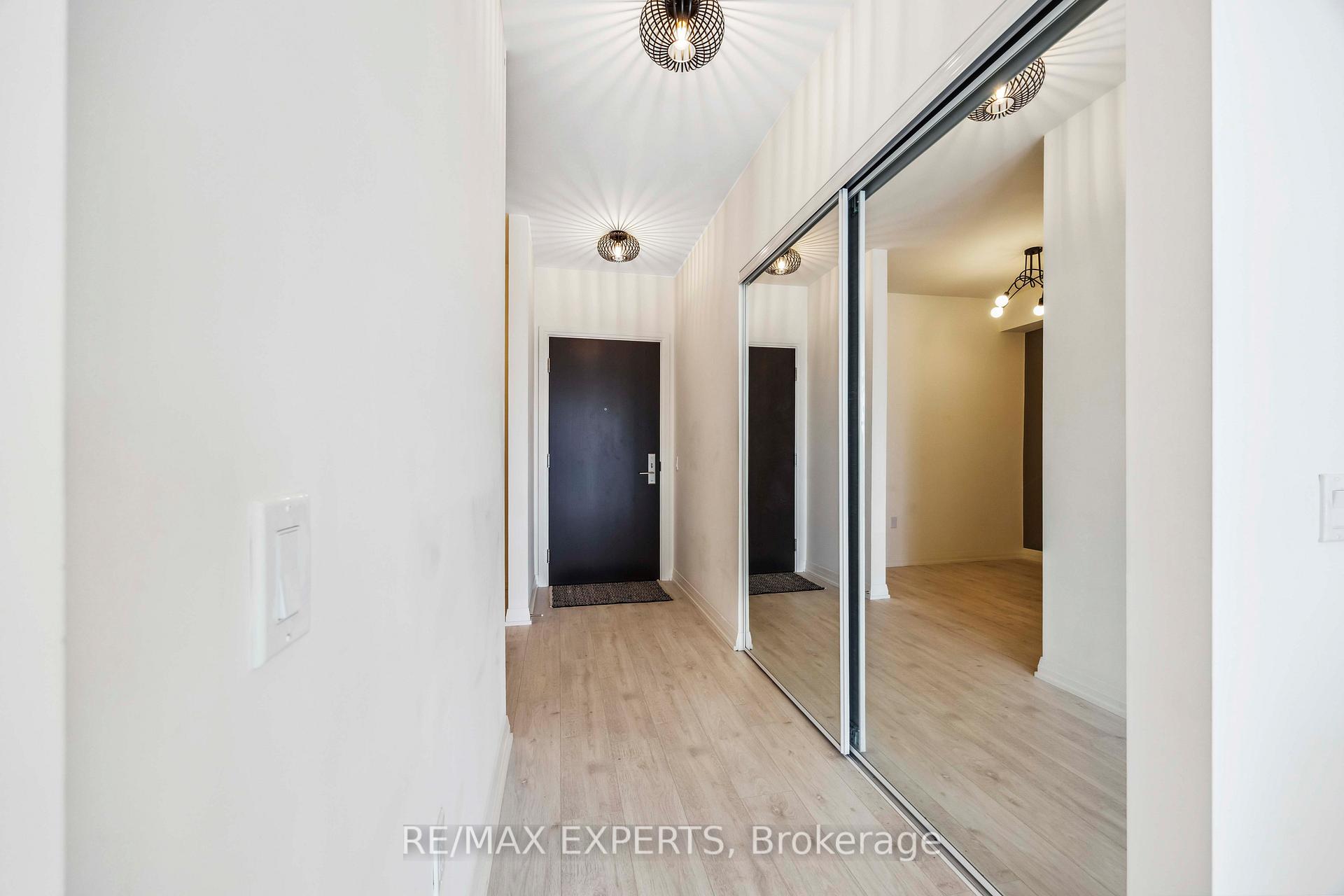 Photo 2 of Unit 903, 9000 Jane Street, Vaughan, Vellore Village — HOMEH