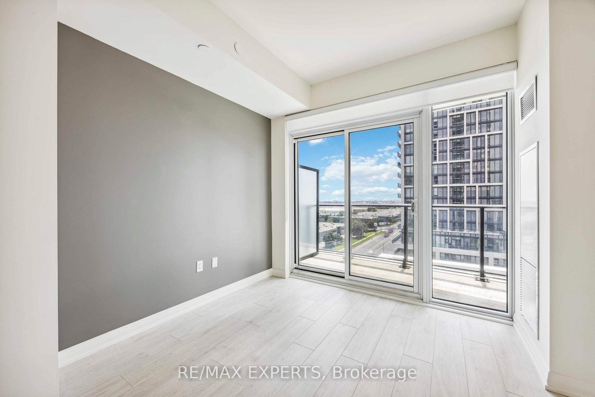 Photo 7 of Unit 903, 9000 Jane Street, Vaughan, Vellore Village — HOMEH