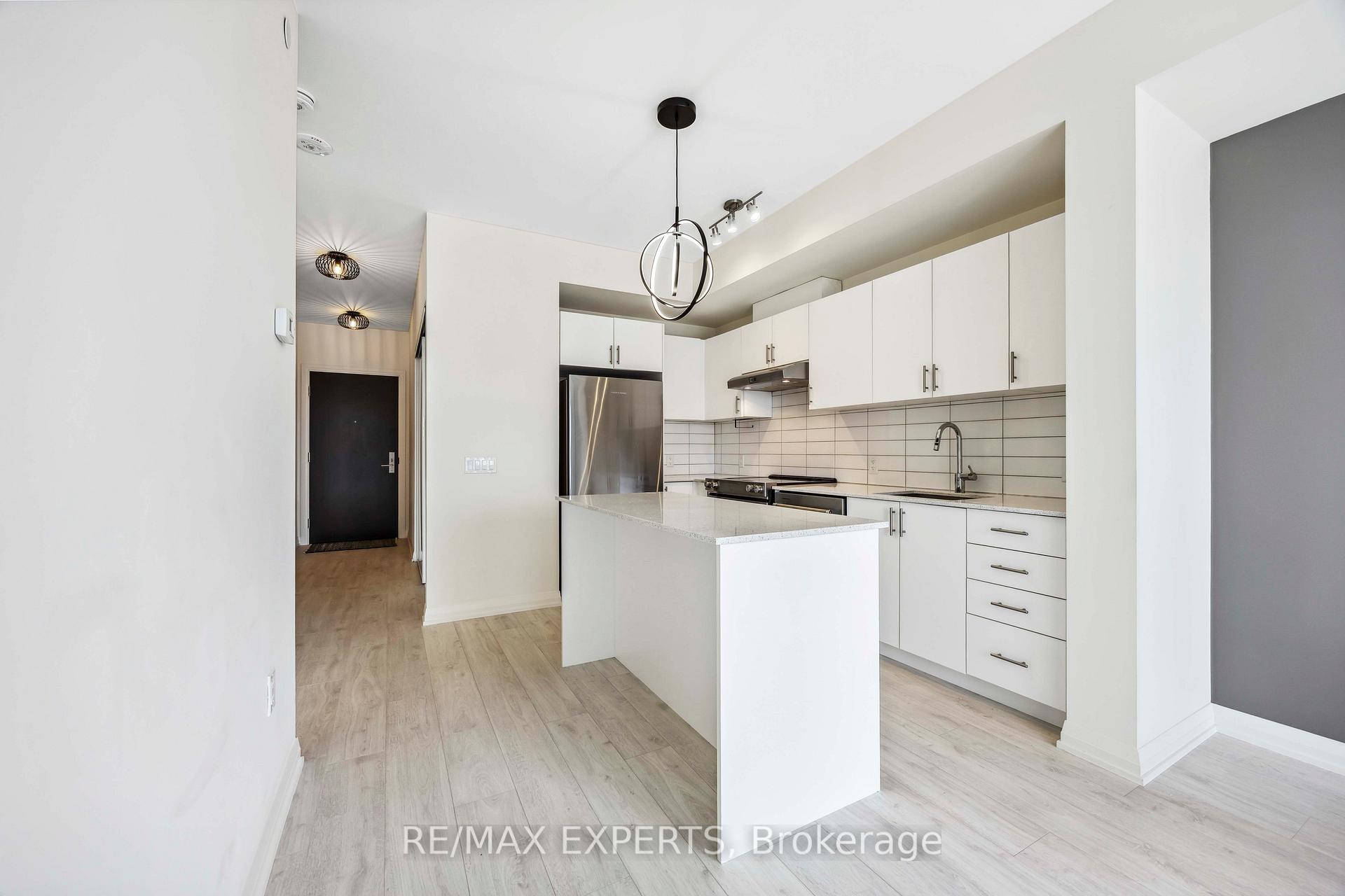 Photo 15 of Unit 903, 9000 Jane Street, Vaughan, Vellore Village — HOMEH