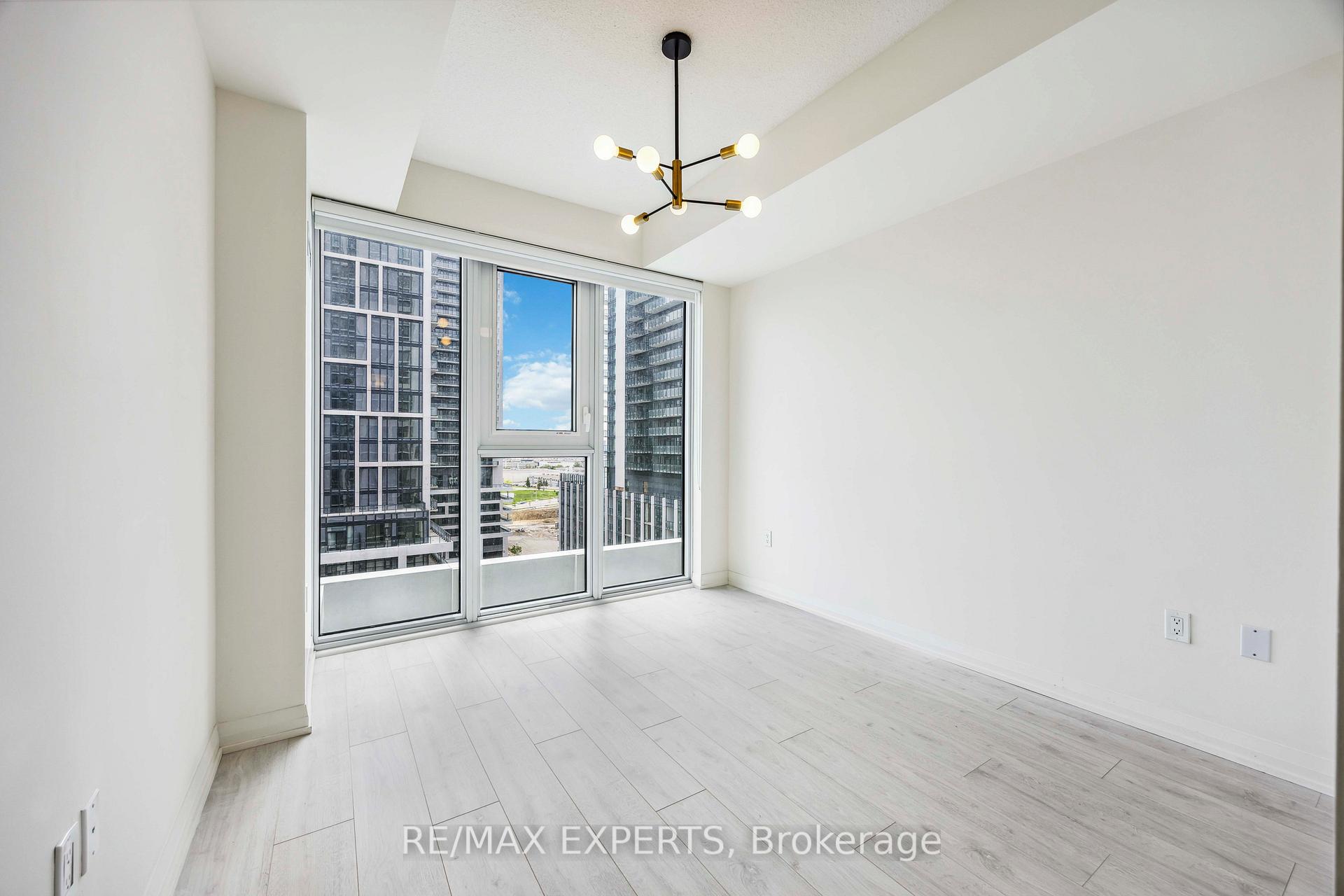 Photo 10 of Unit 903, 9000 Jane Street, Vaughan, Vellore Village — HOMEH