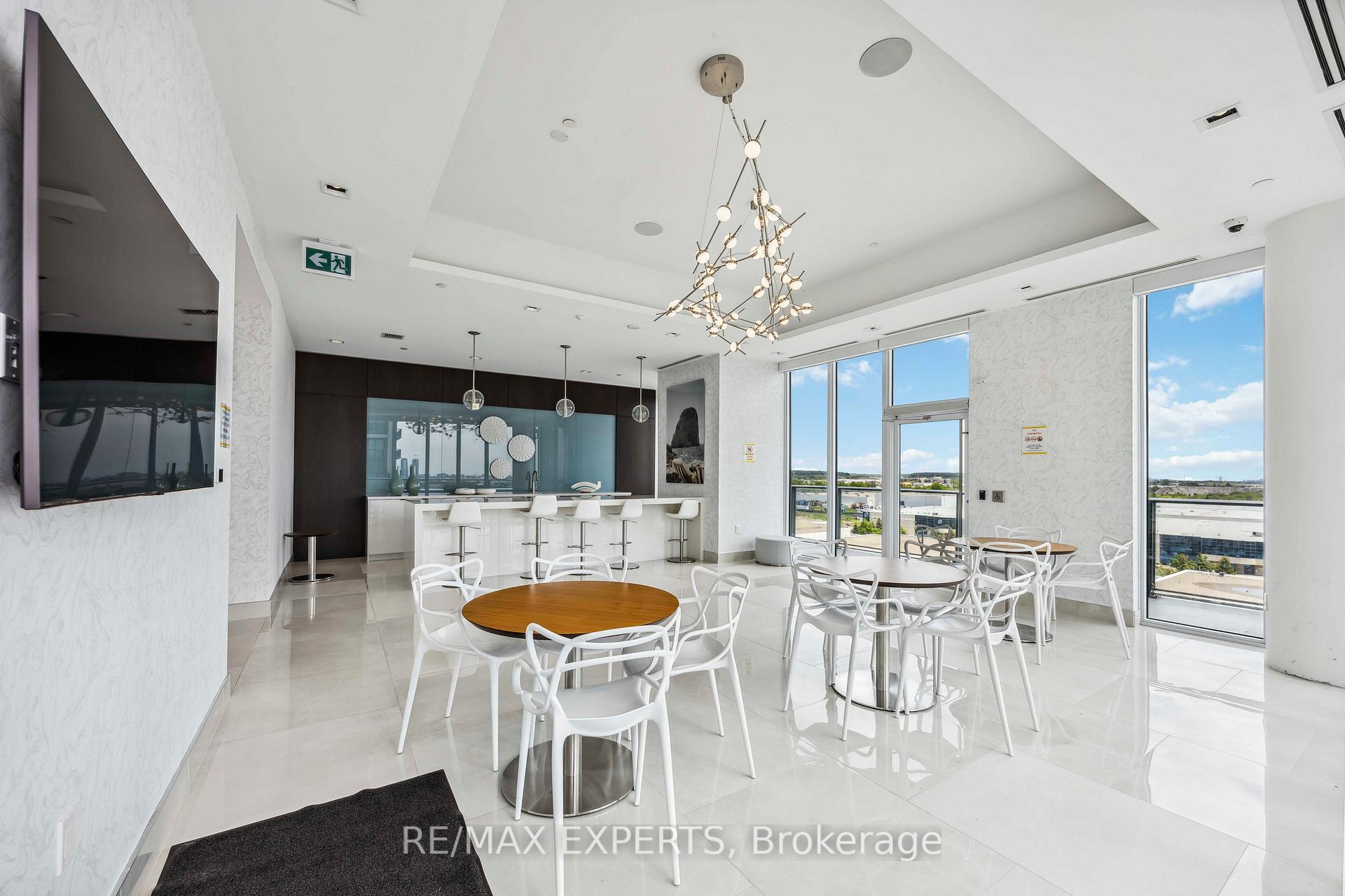 Photo 19 of Unit 903, 9000 Jane Street, Vaughan, Vellore Village — HOMEH