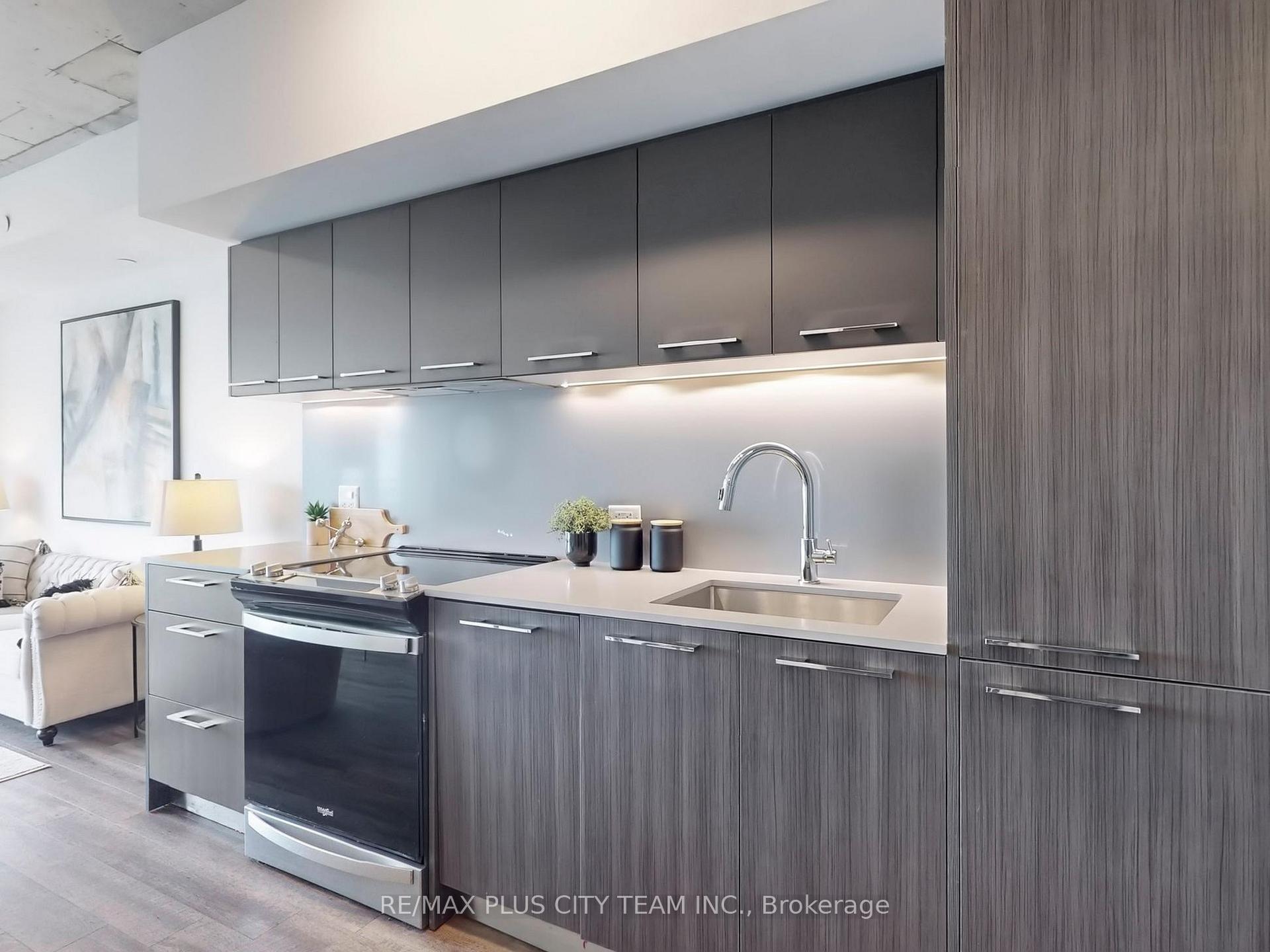 Photo 4 of Unit 806, 45 Baseball Place, Toronto, South Riverdale — HOMEH
