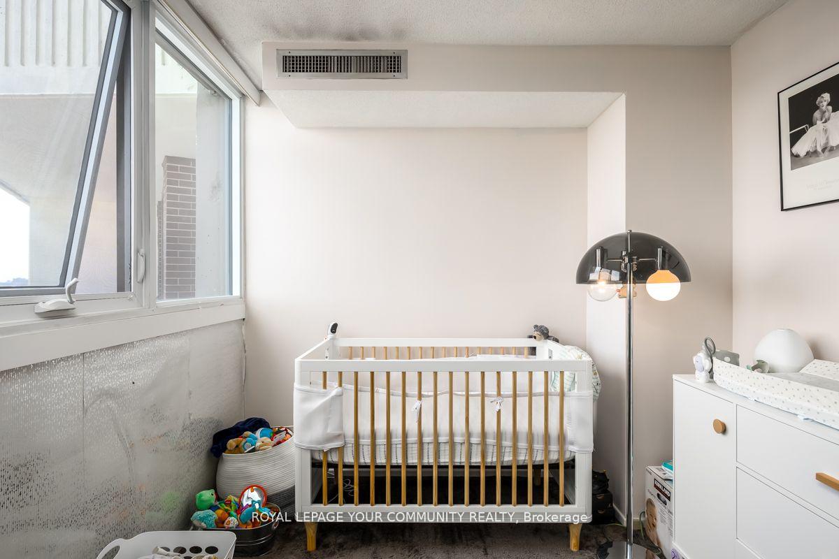Photo 16 of Unit 1204, 150 Neptune Drive, Toronto, Englemount-Lawrence — HOMEH