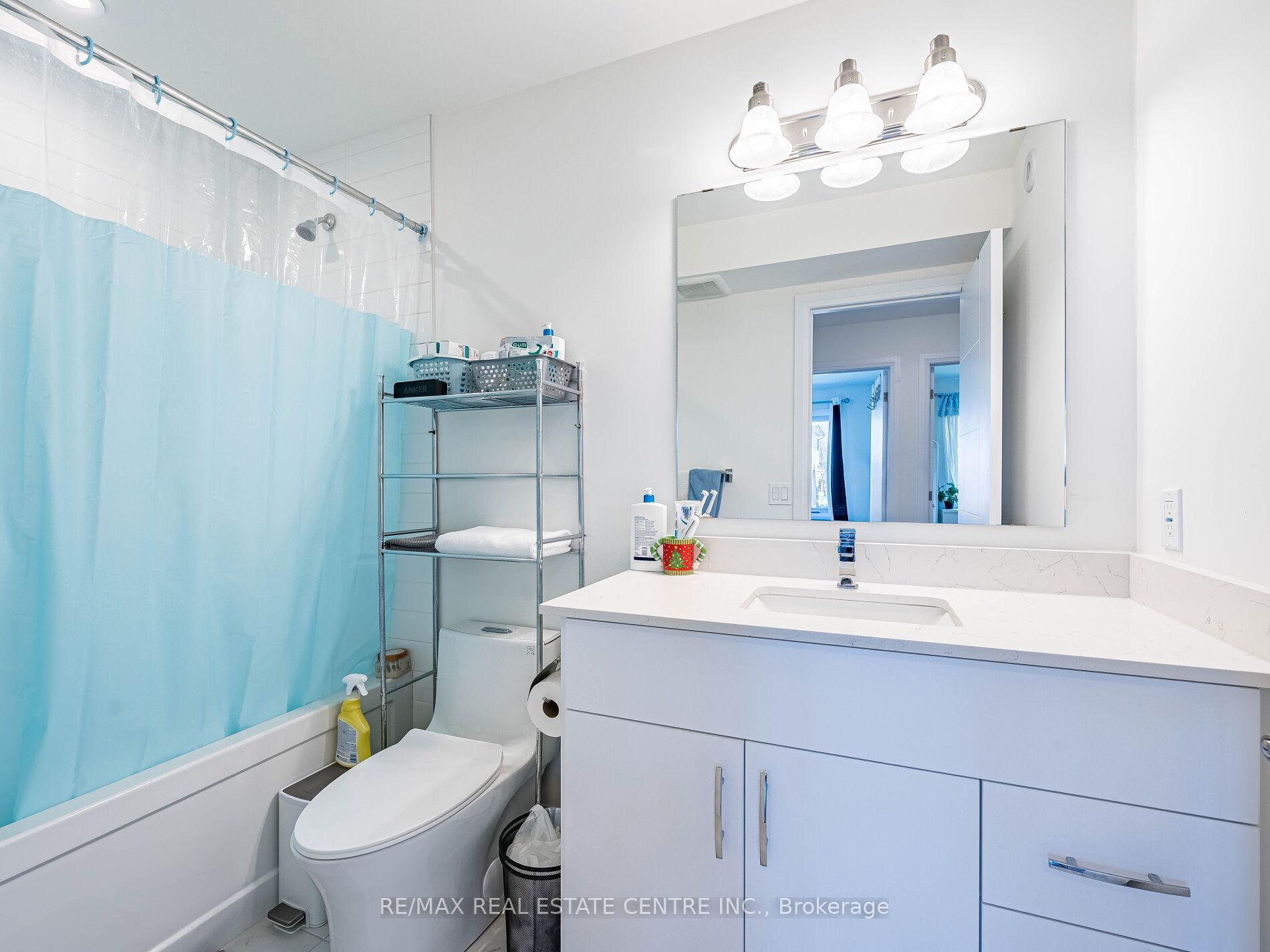Photo 22 of 32 Lily Lane, Guelph, Clairfields/Hanlon Business Park — HOMEH