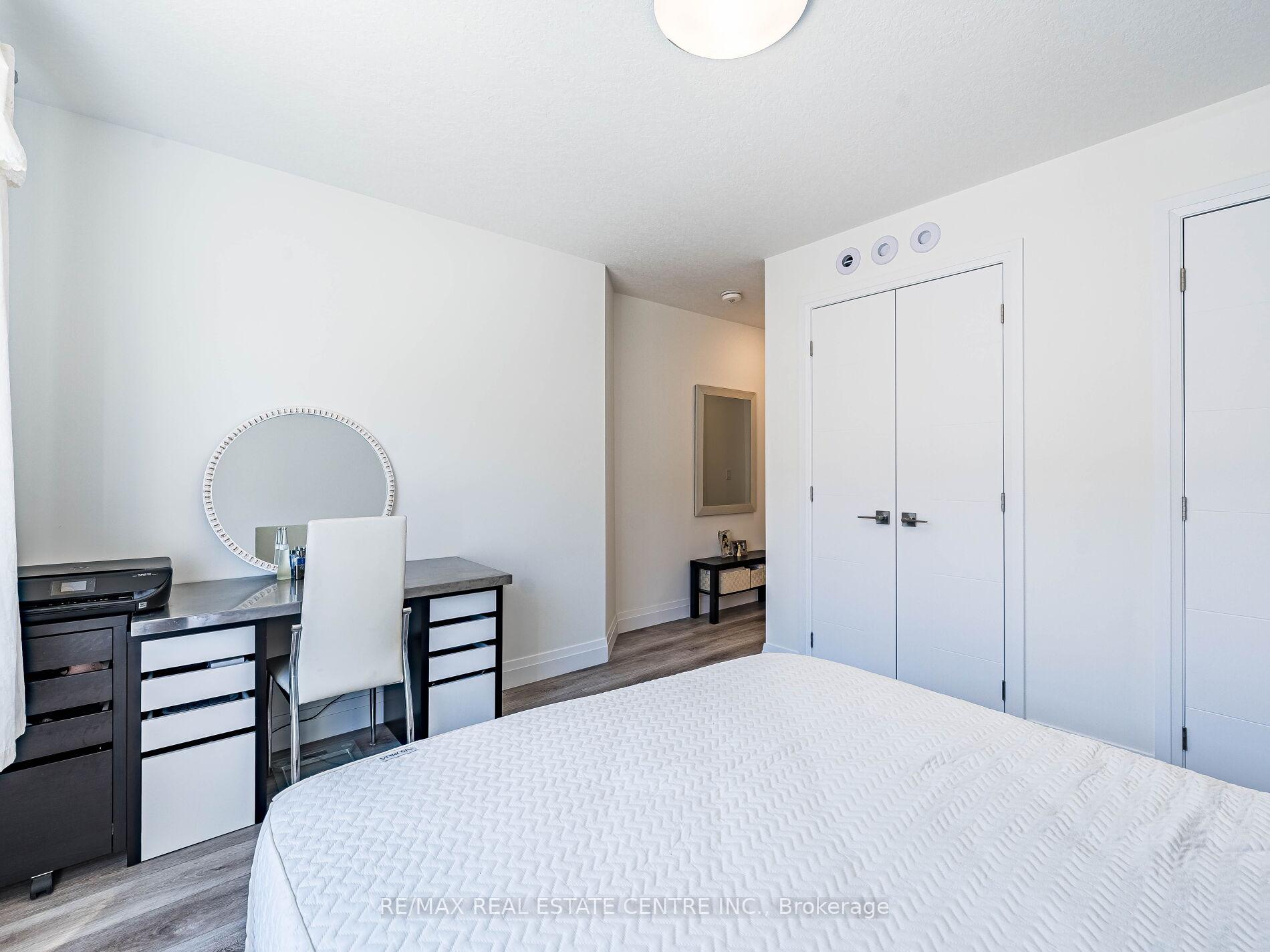 Photo 32 of 32 Lily Lane, Guelph, Clairfields/Hanlon Business Park — HOMEH