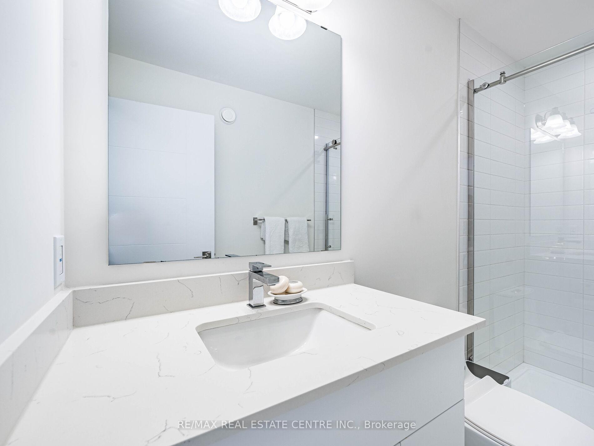 Photo 31 of 32 Lily Lane, Guelph, Clairfields/Hanlon Business Park — HOMEH